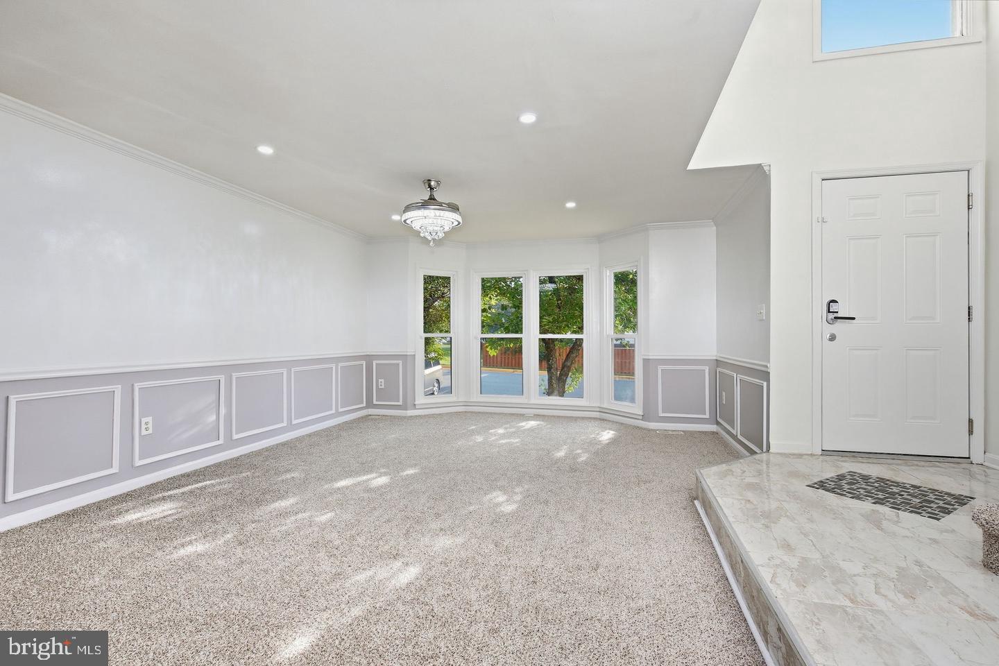 21881 SHALLOW ROCK SQUARE