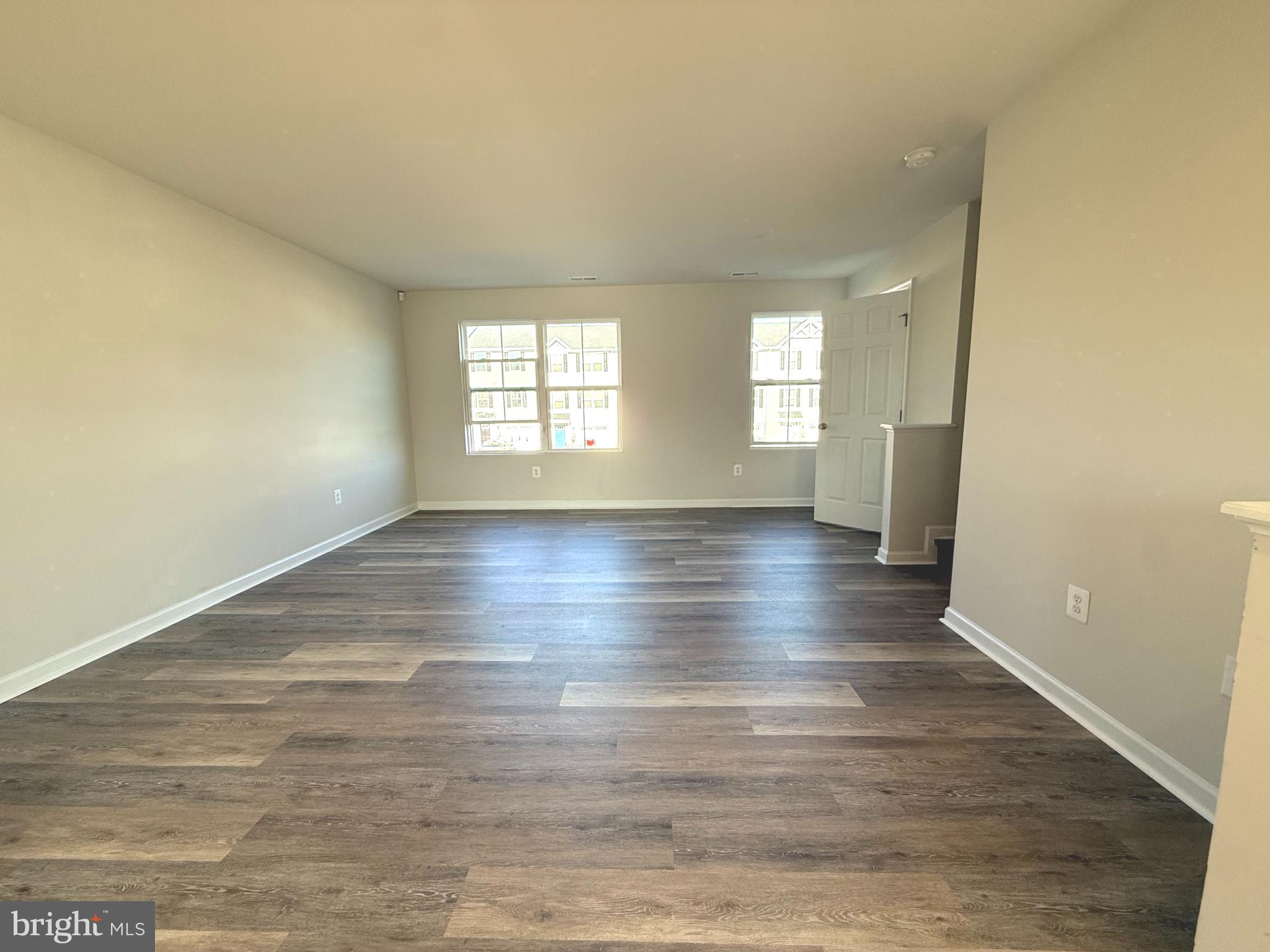 THE LAKES AT MARTINSBURG - Residential Lease