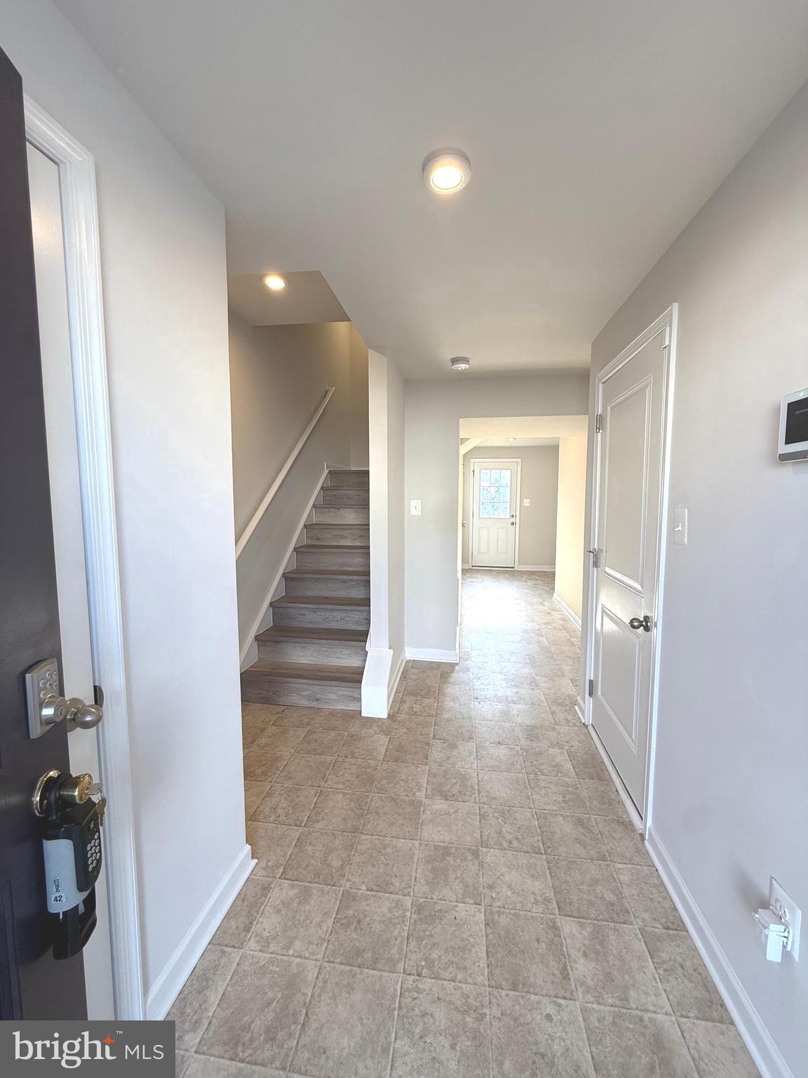 THE LAKES AT MARTINSBURG - Residential Lease