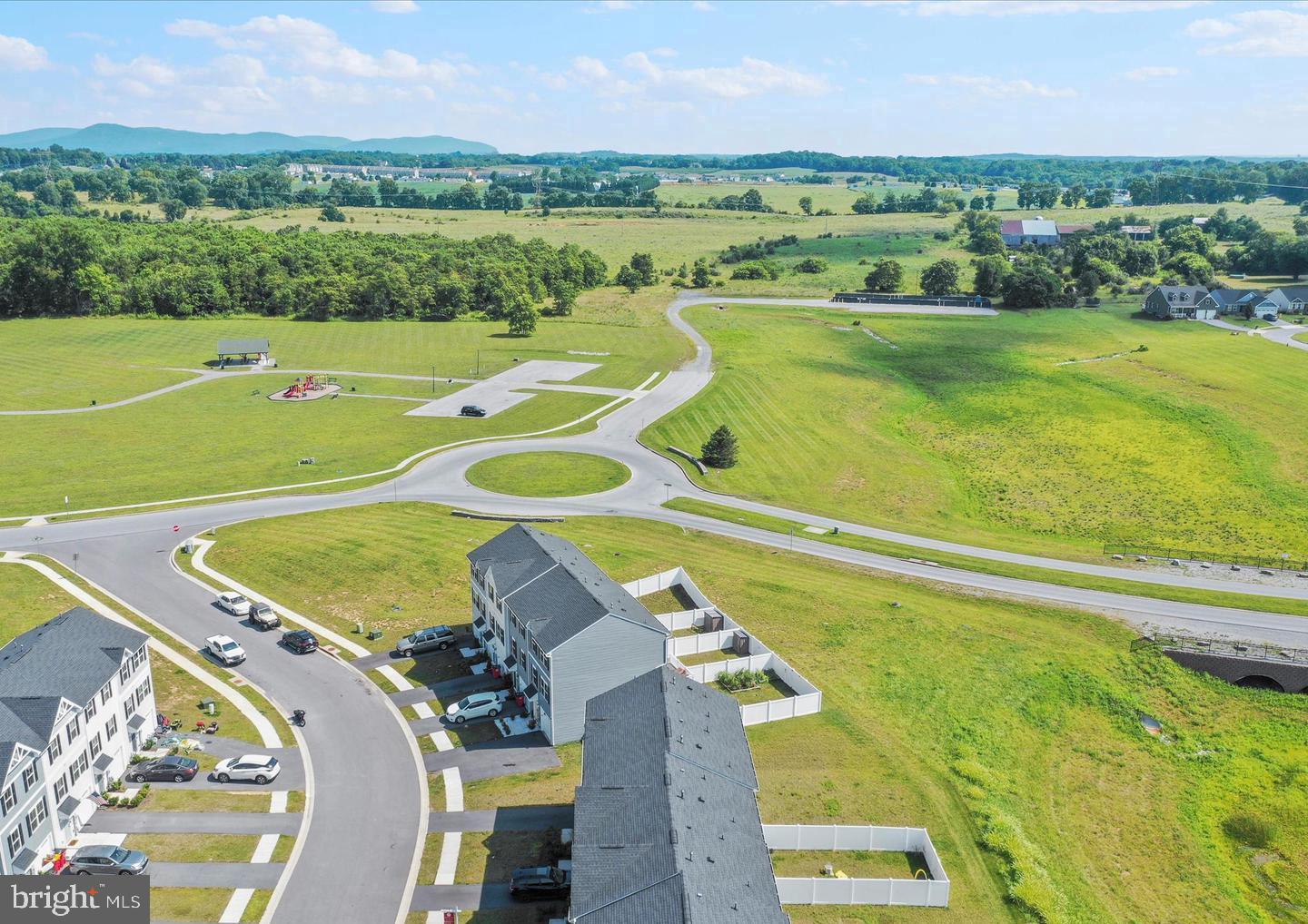 THE LAKES AT MARTINSBURG - Residential Lease