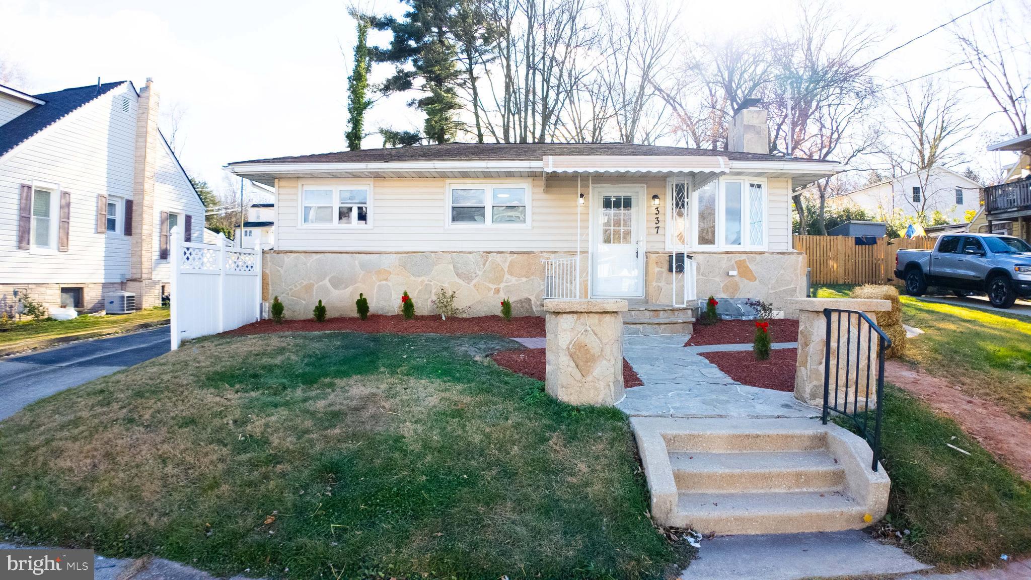 LANDSDOWNE - Residential