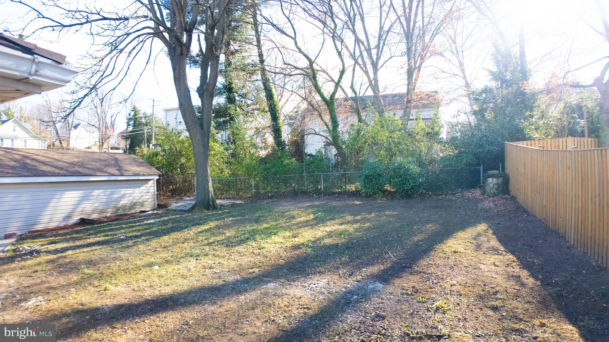 LANDSDOWNE - Residential