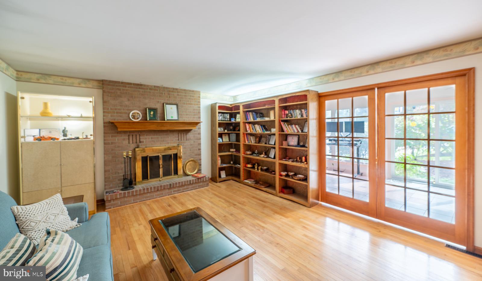 MANSION HEIGHTS - Residential