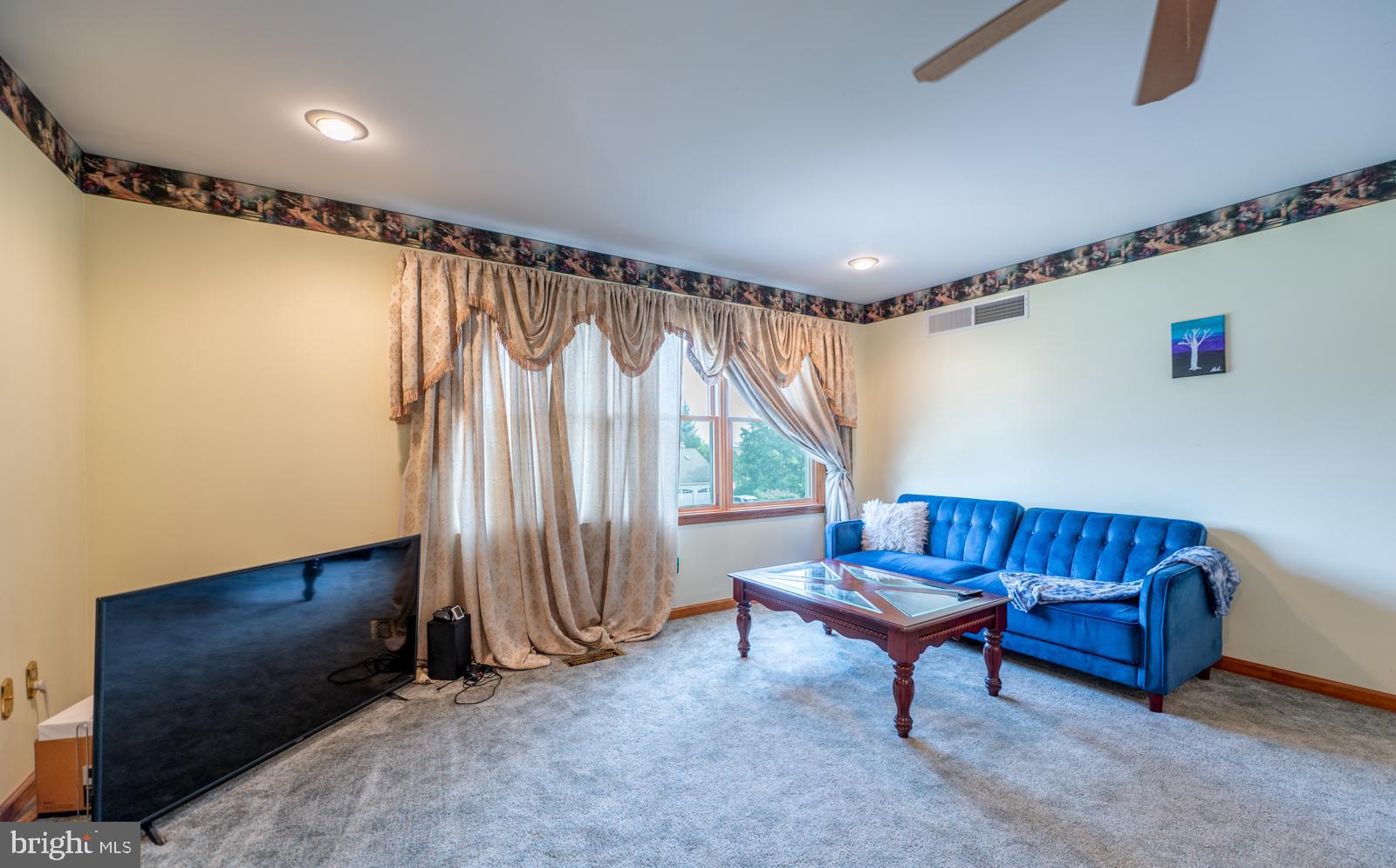 MANSION HEIGHTS - Residential