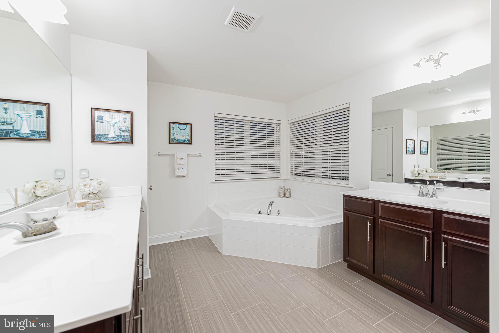 CEDAR GROVE - Residential