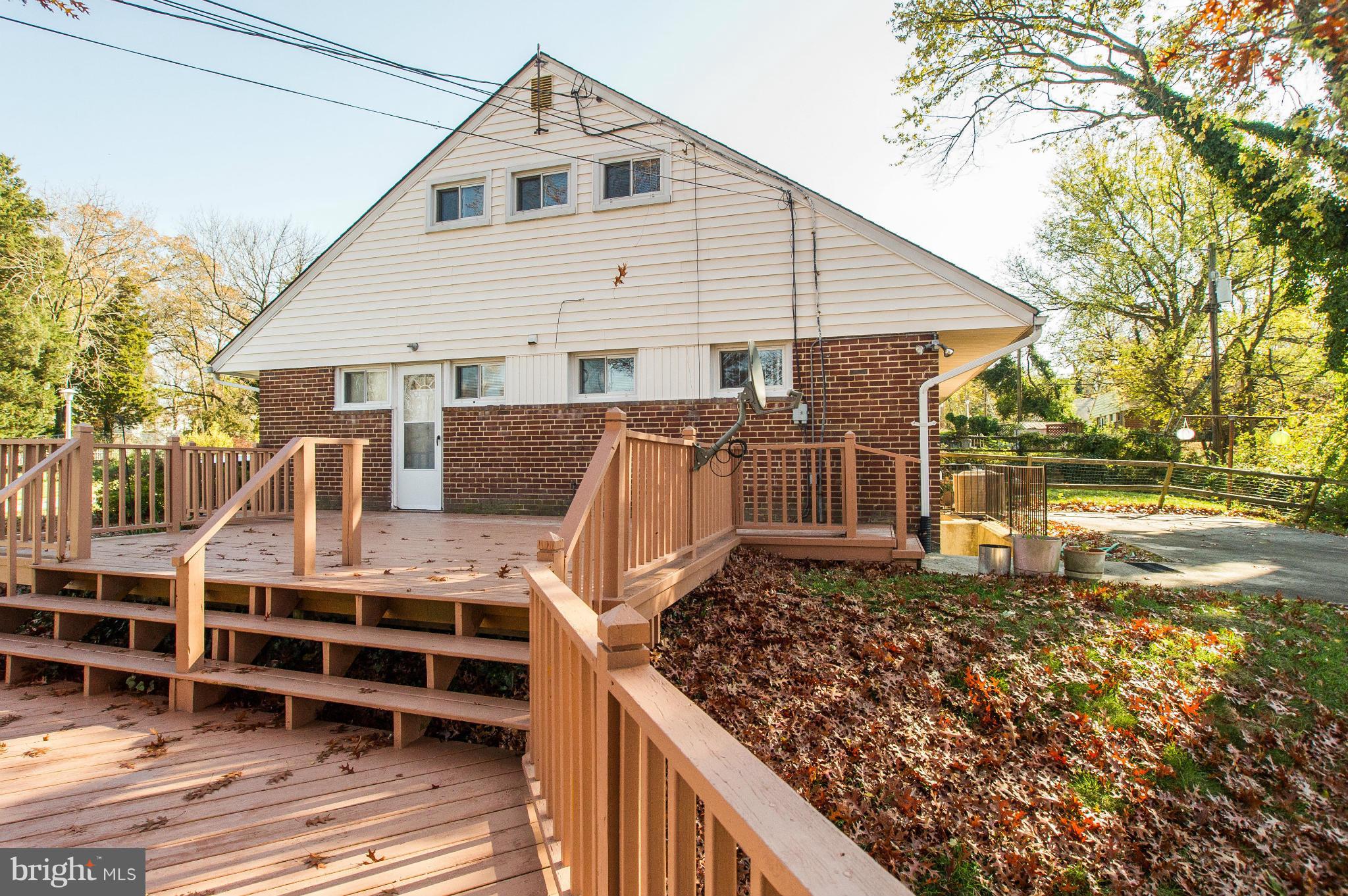 LAURAVILLE HISTORIC DISTRICT - Residential
