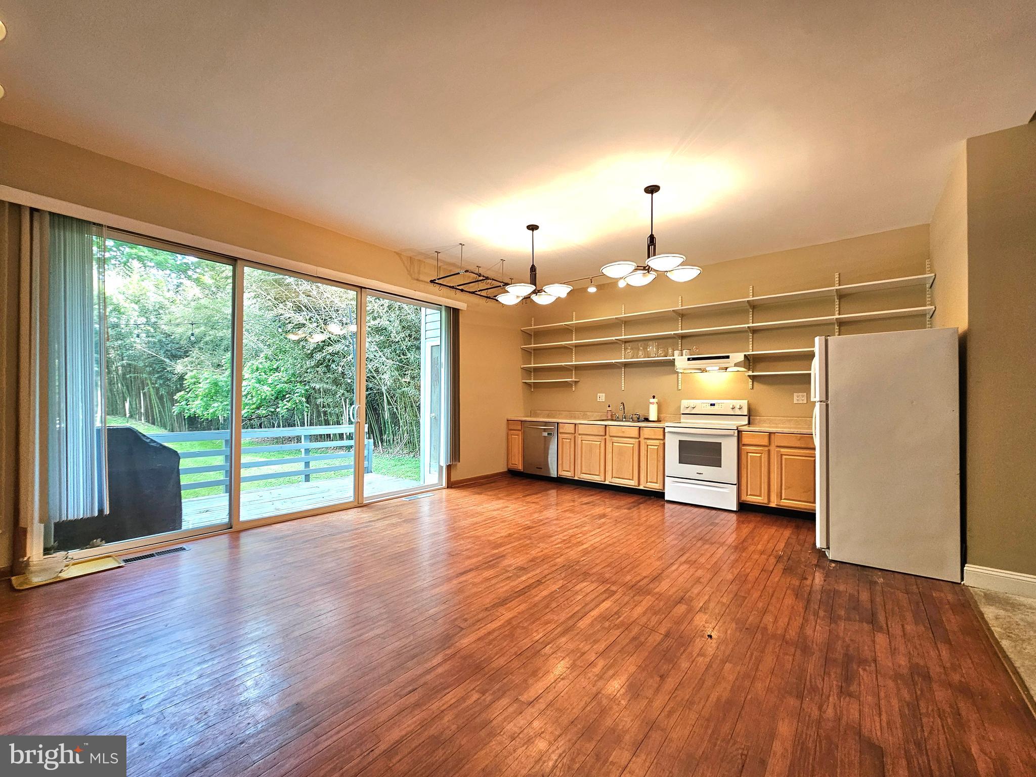 WOODFORD - Residential Lease