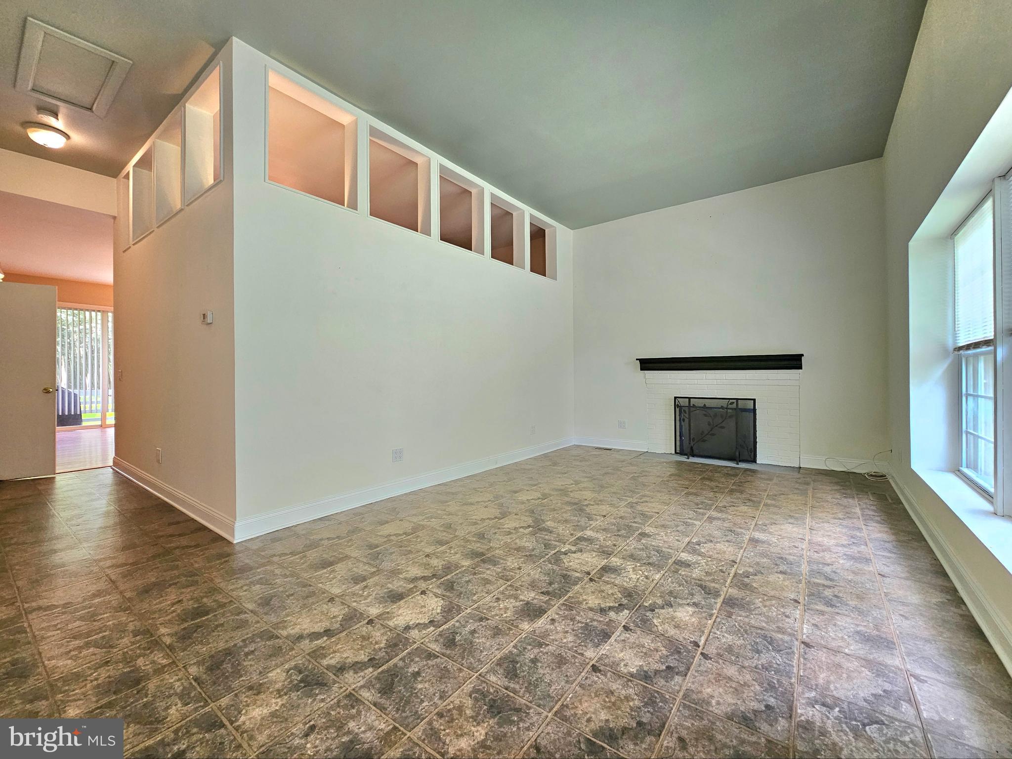 WOODFORD - Residential Lease