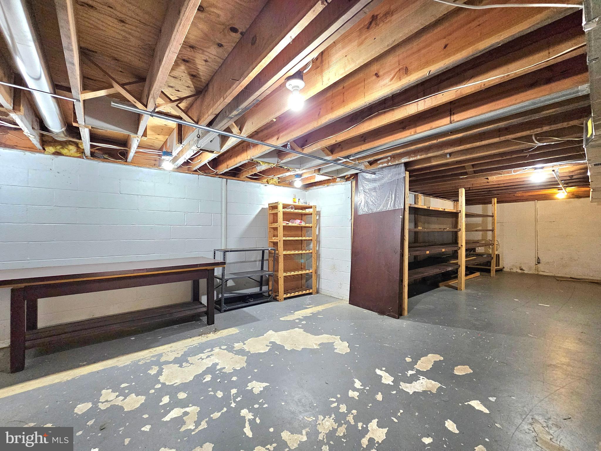 WOODFORD - Residential Lease