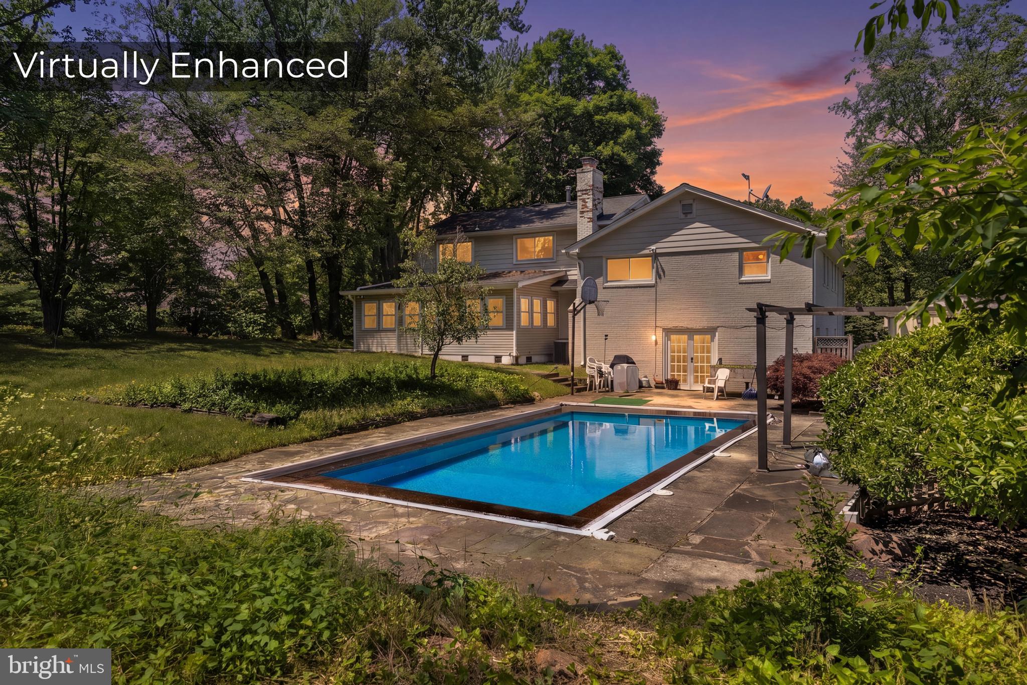 COLESVILLE MANOR - Residential