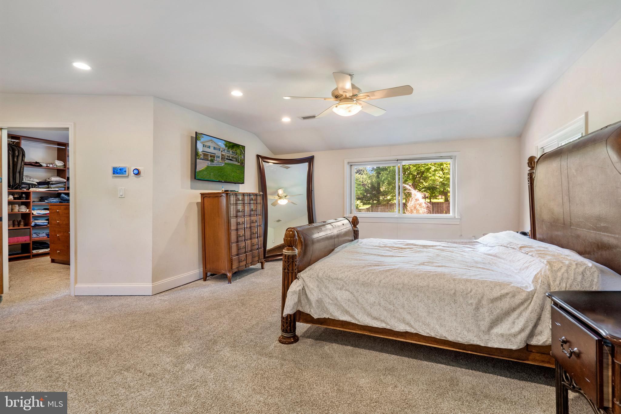 COLESVILLE MANOR - Residential
