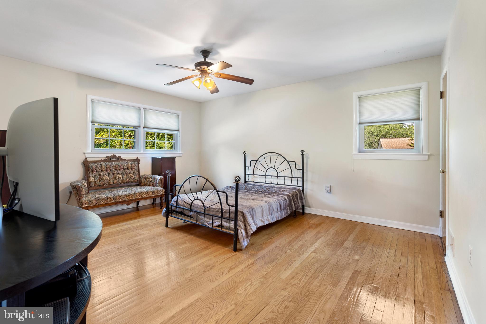 COLESVILLE MANOR - Residential