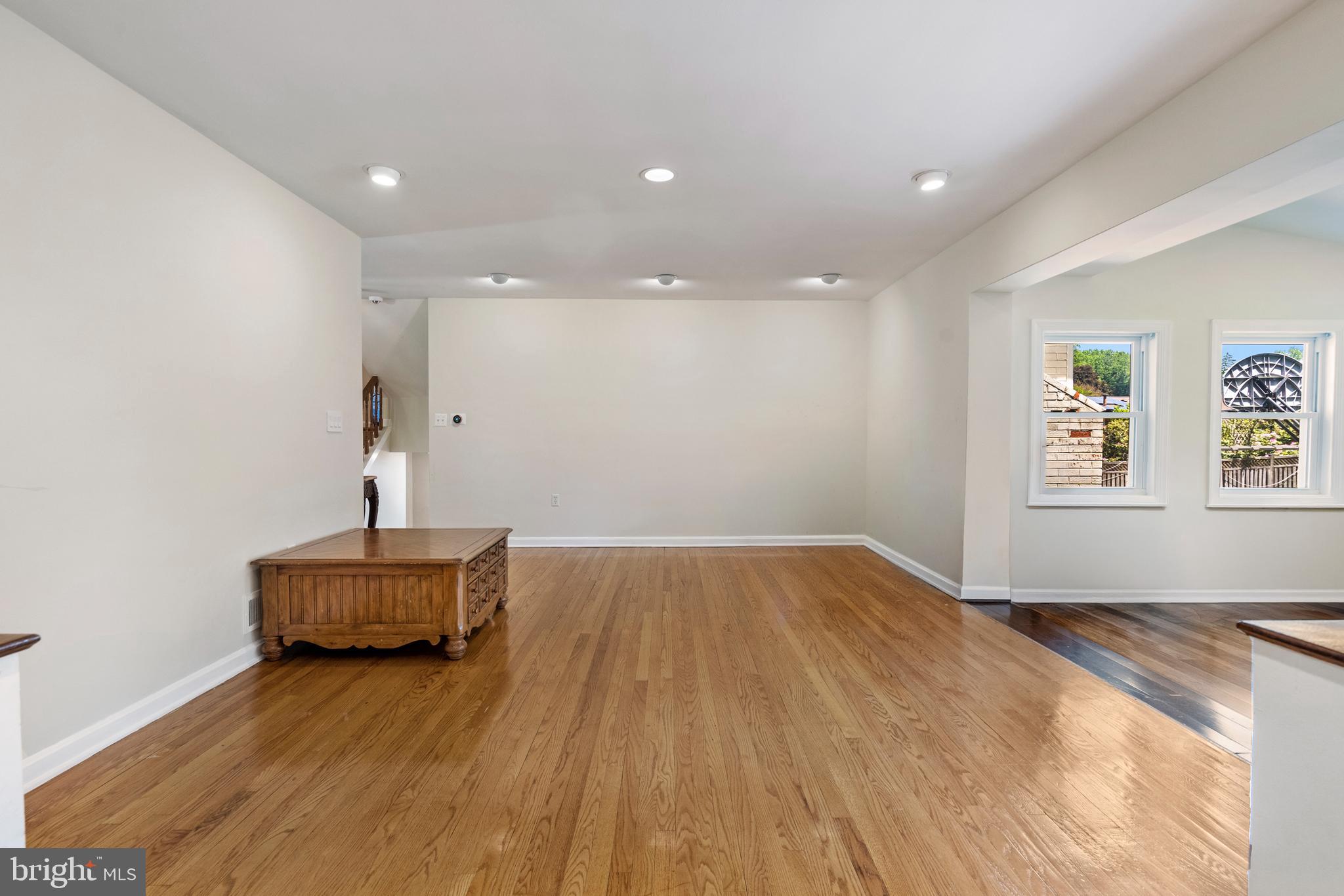 COLESVILLE MANOR - Residential