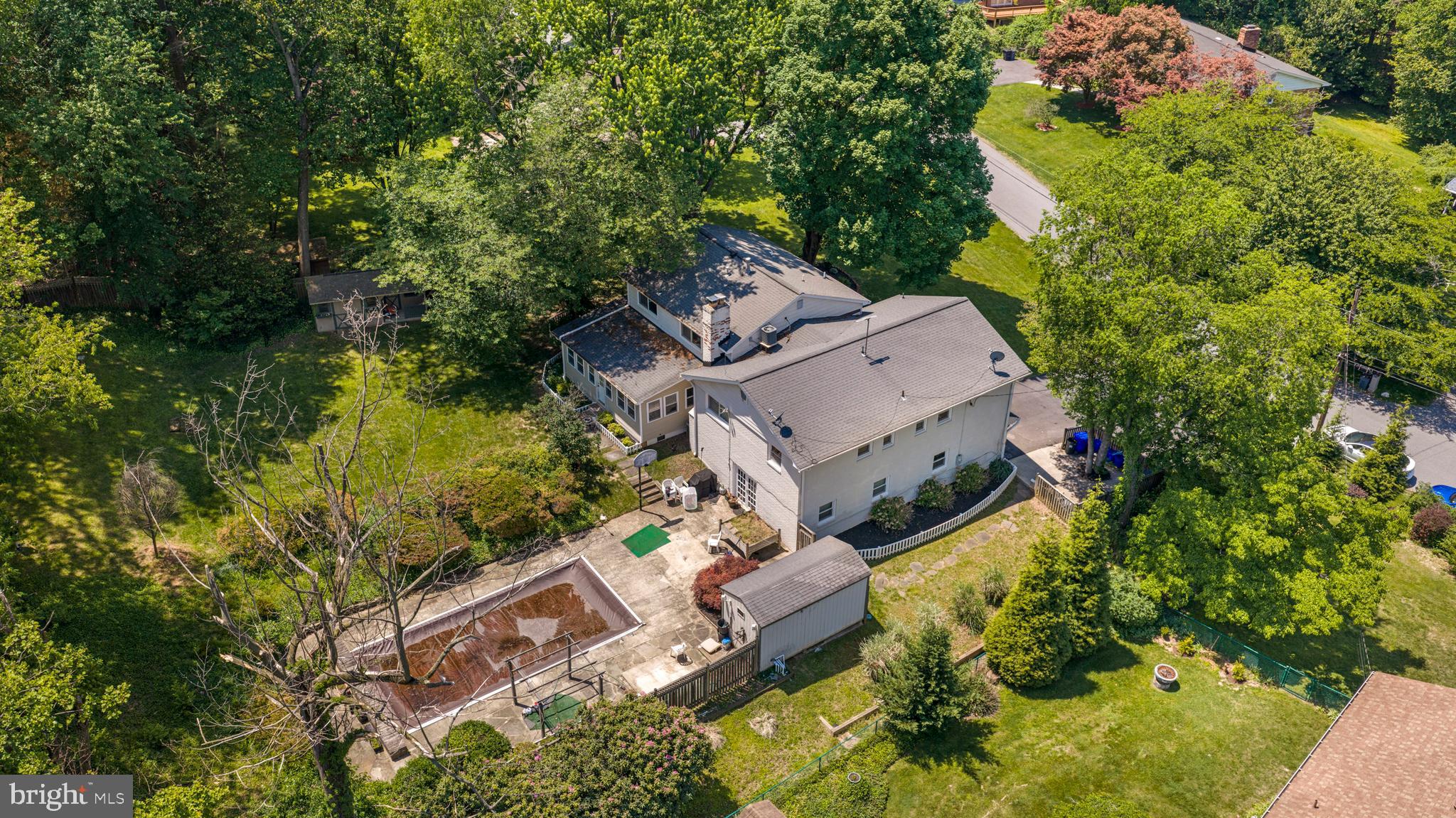 COLESVILLE MANOR - Residential