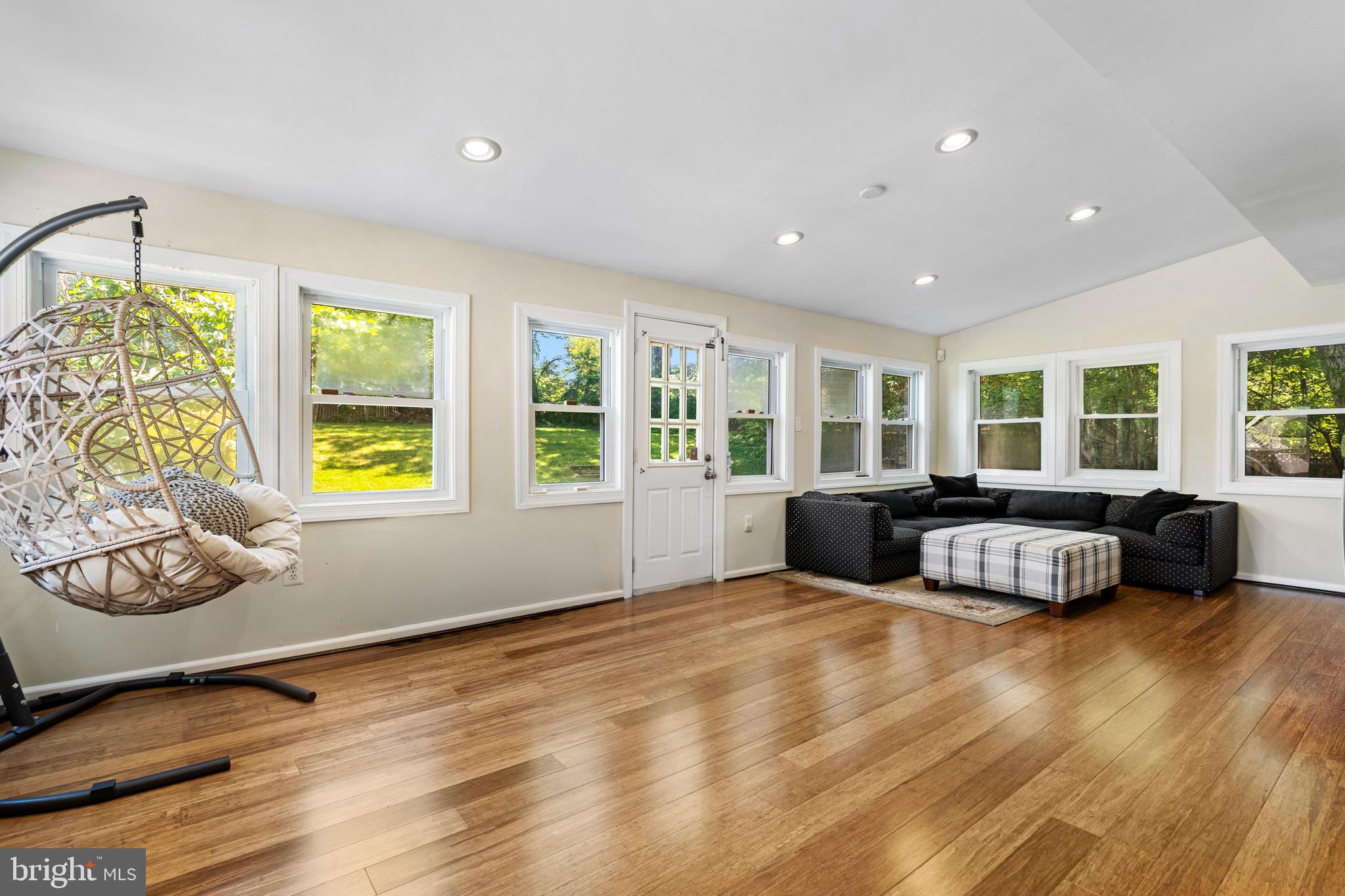 COLESVILLE MANOR - Residential