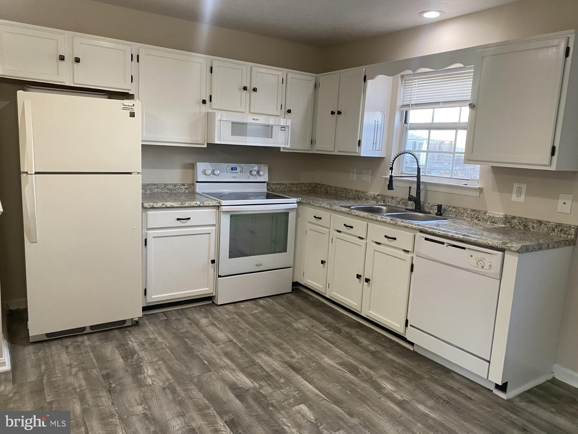 BROOKLAND HEIGHTS - Residential