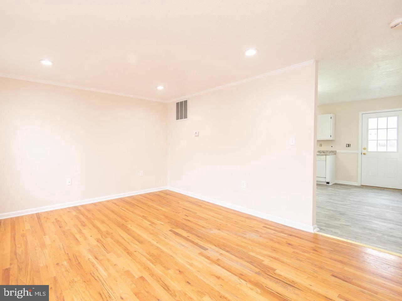 BROOKLAND HEIGHTS - Residential