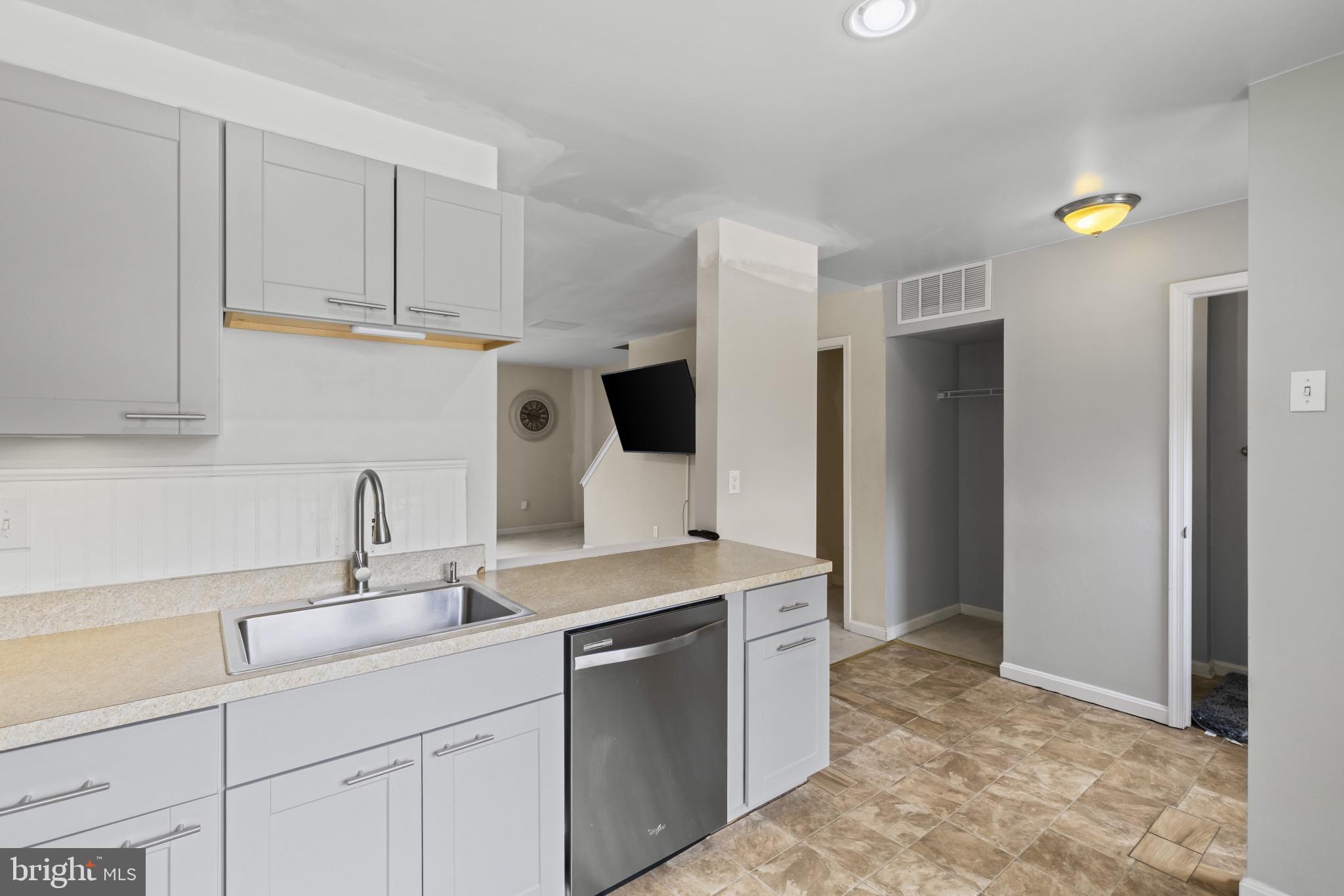 TIMBERBROOKE - Residential