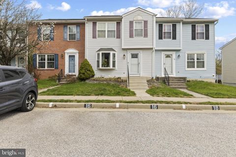Townhouse For Sale - 16 Hardwood Drive<br/> ROSEDALE, MD 21237