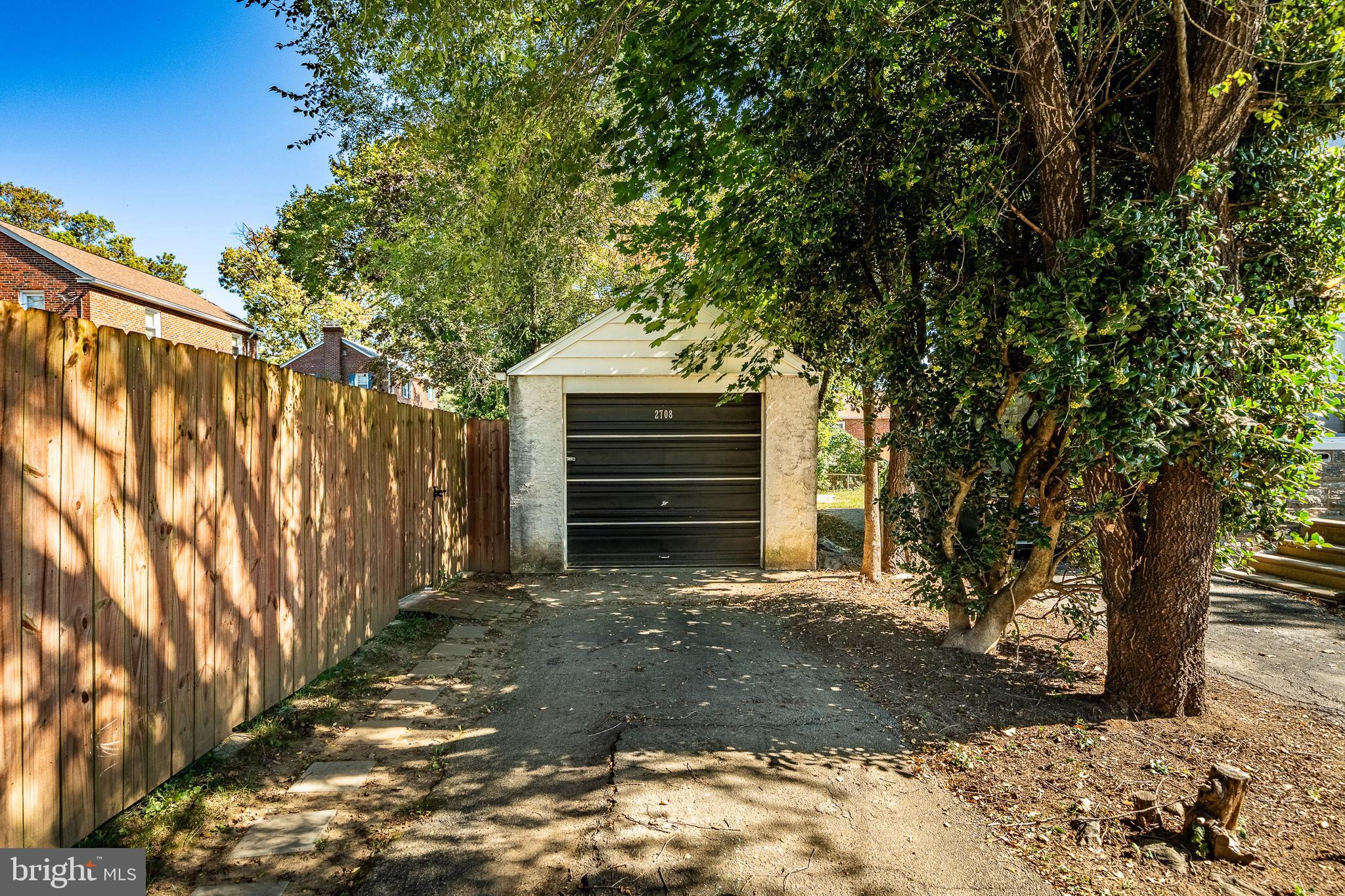 DREXEL PLAZA - Residential