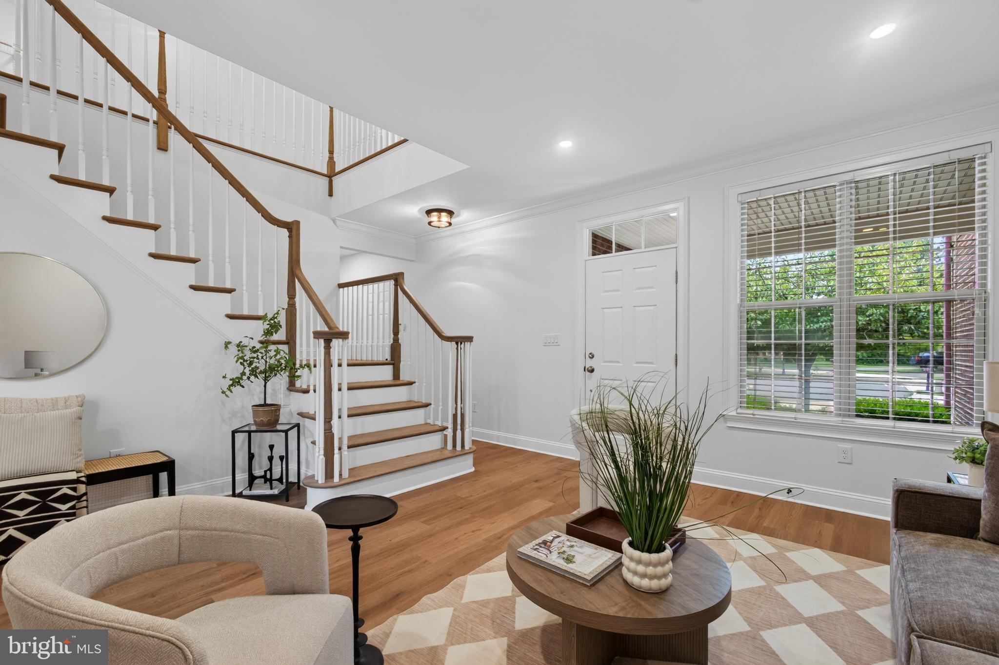 623 SAINT JAMES COURT