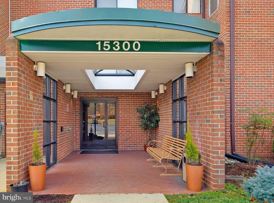 Amazing Active Over 55 Community!! Rare main level Warfield Model has fresh paint and luxury "Wood" floors throughout. Enter into the spacious living room with sliders to main-level enclosed patio. EZ access to lawn & garden! Custom made shutters for all windows to let in ample natural light yet allows for views of tree-tops and privacy.  Sunny Country Kitchen has upgraded cabinets and appliances. Close to Leisure World Plaza for convenient shopping for your everyday needs. The amenities available to residents include Club House I with many activities, clubs, Club House II has a theatre,  indoor swimming and a gym, golf course and pickle ball tournaments. Close to the commuter routes of the ICC, I-495, I-270 and I-95 for Washington DC and Baltimore.