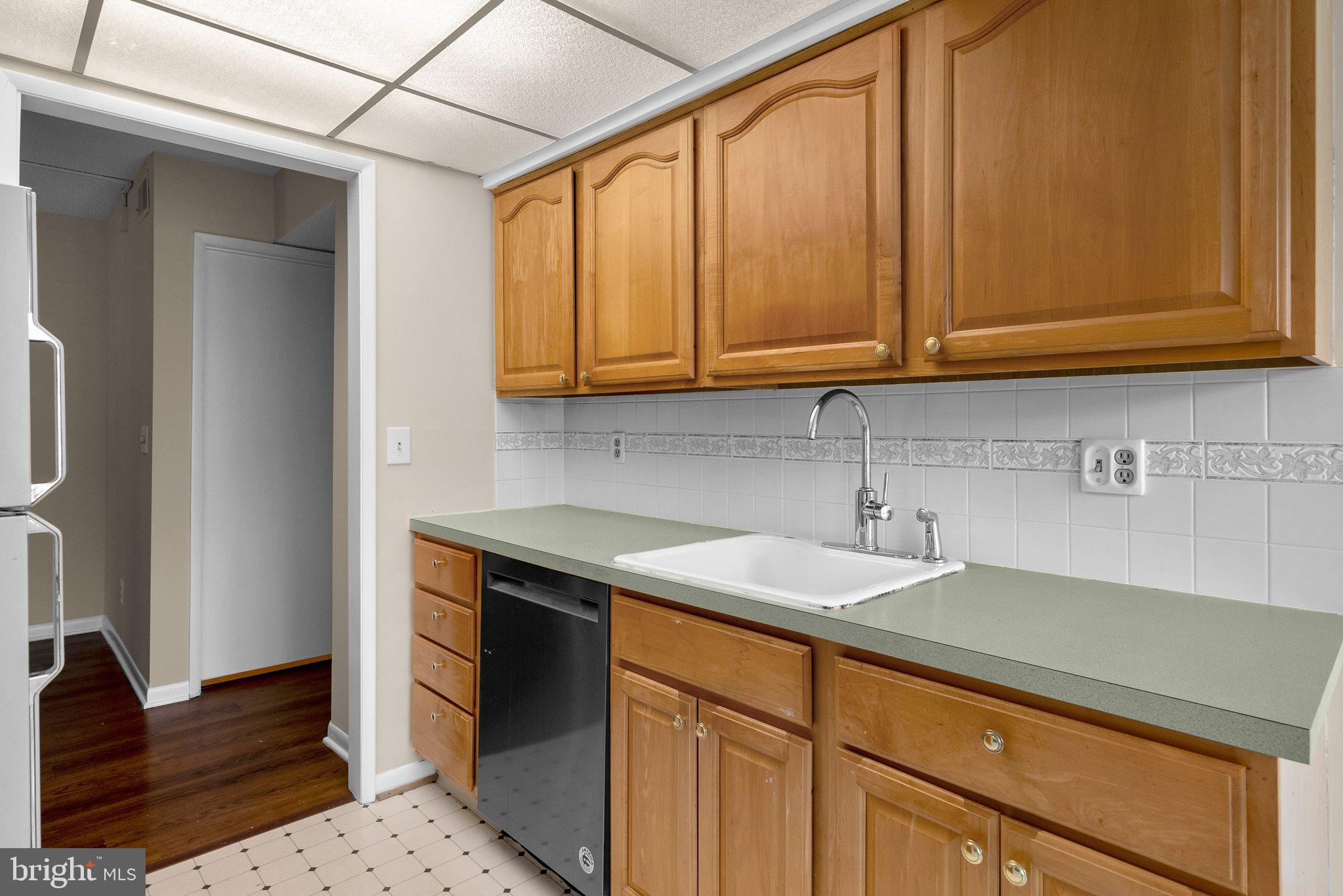 ROSSMOOR MUTUAL #19B - Residential