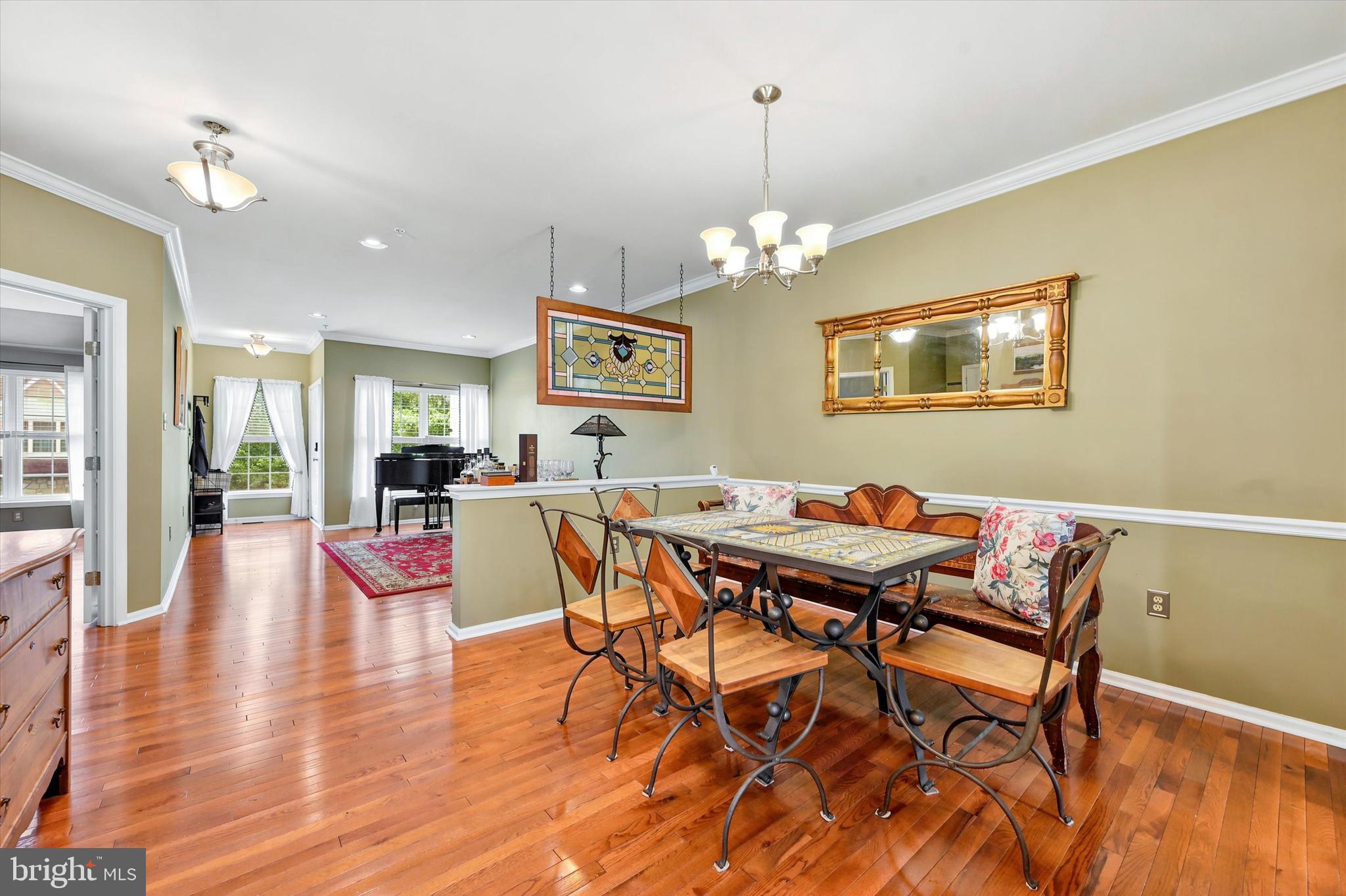 4 LINCOLN DRIVE