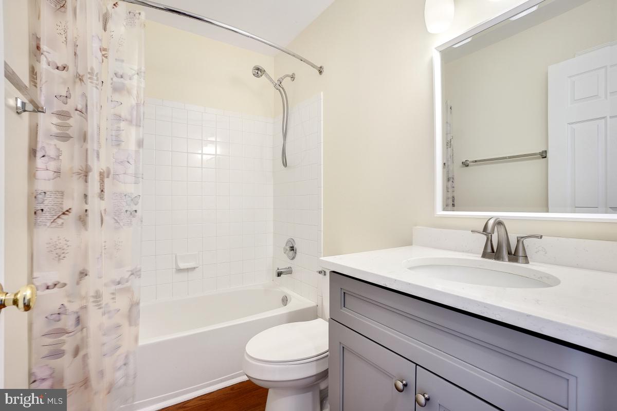 CENTRE VILLAGE - Residential