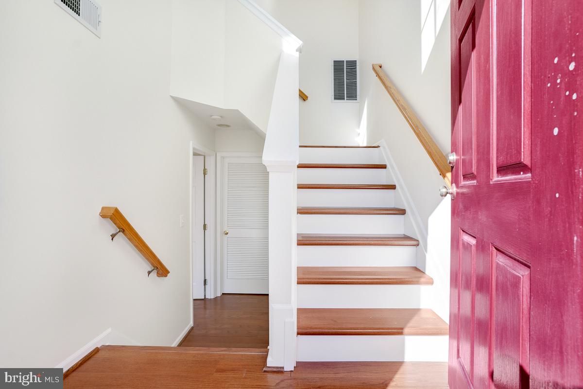 CENTRE VILLAGE - Residential