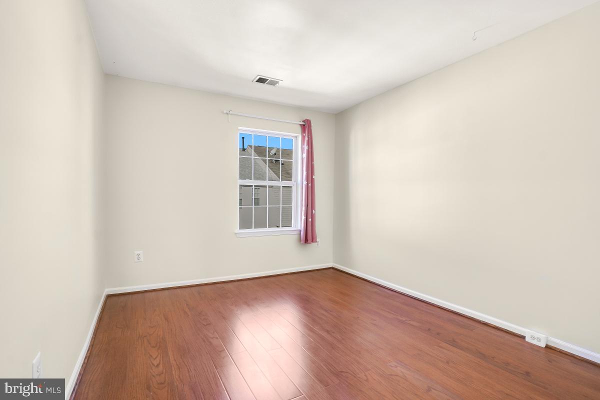 CENTRE VILLAGE - Residential