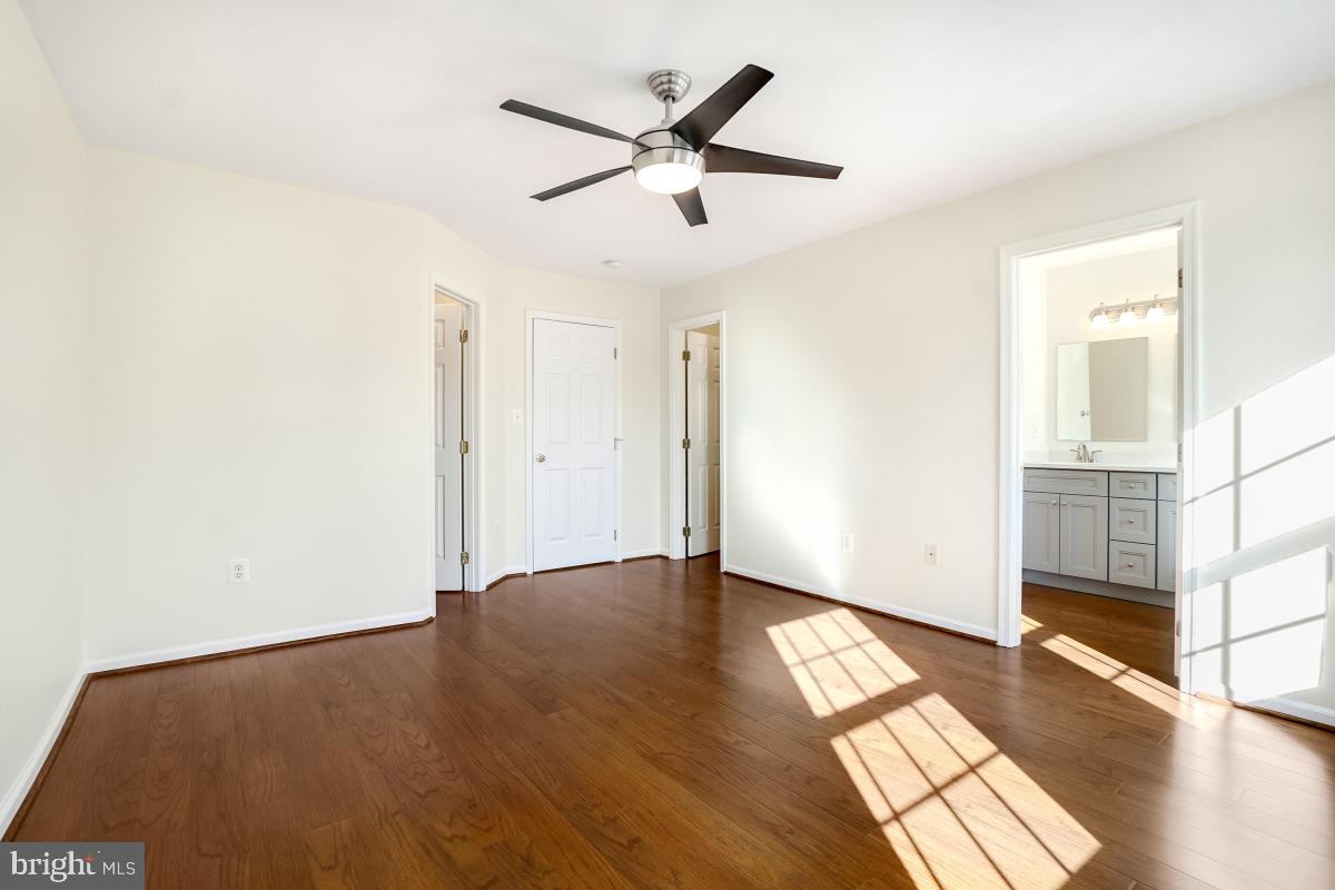 CENTRE VILLAGE - Residential