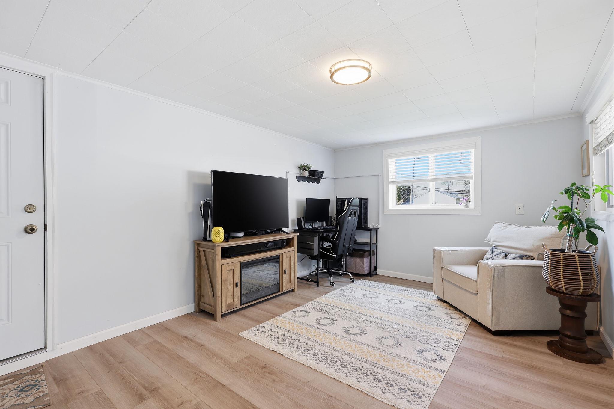 FAIRLESS HILLS - Residential