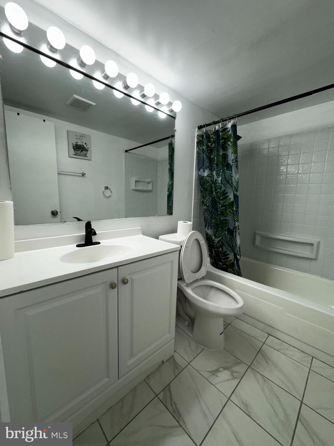 TREOVER CONDOMINIUM - Residential