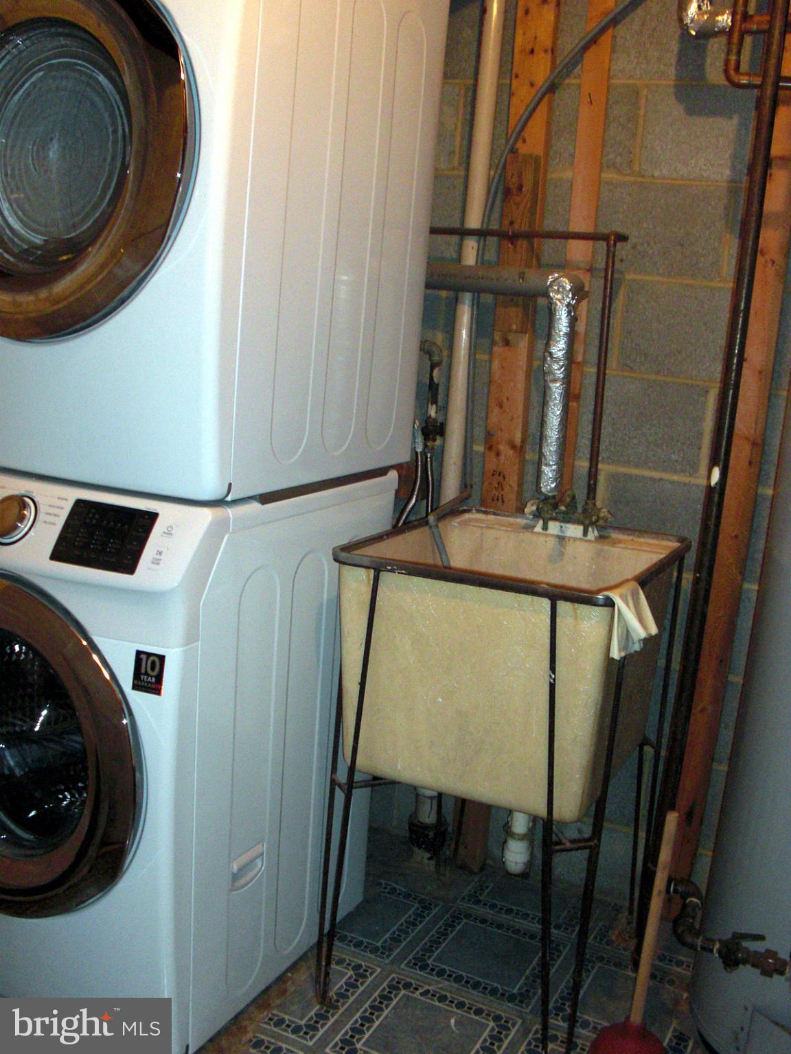 ORCHARD PLACE - Residential