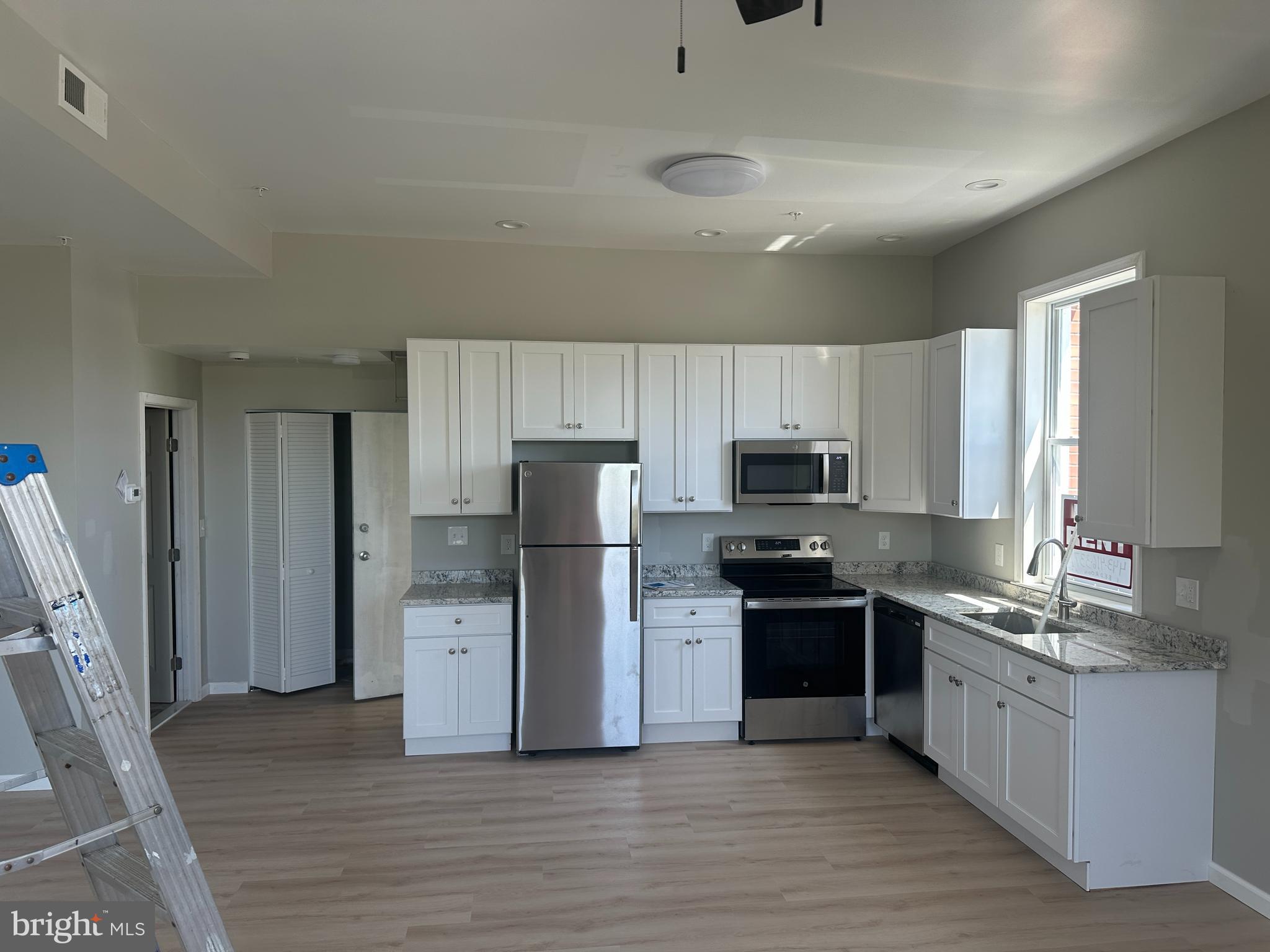 BAYVIEW - Residential Lease