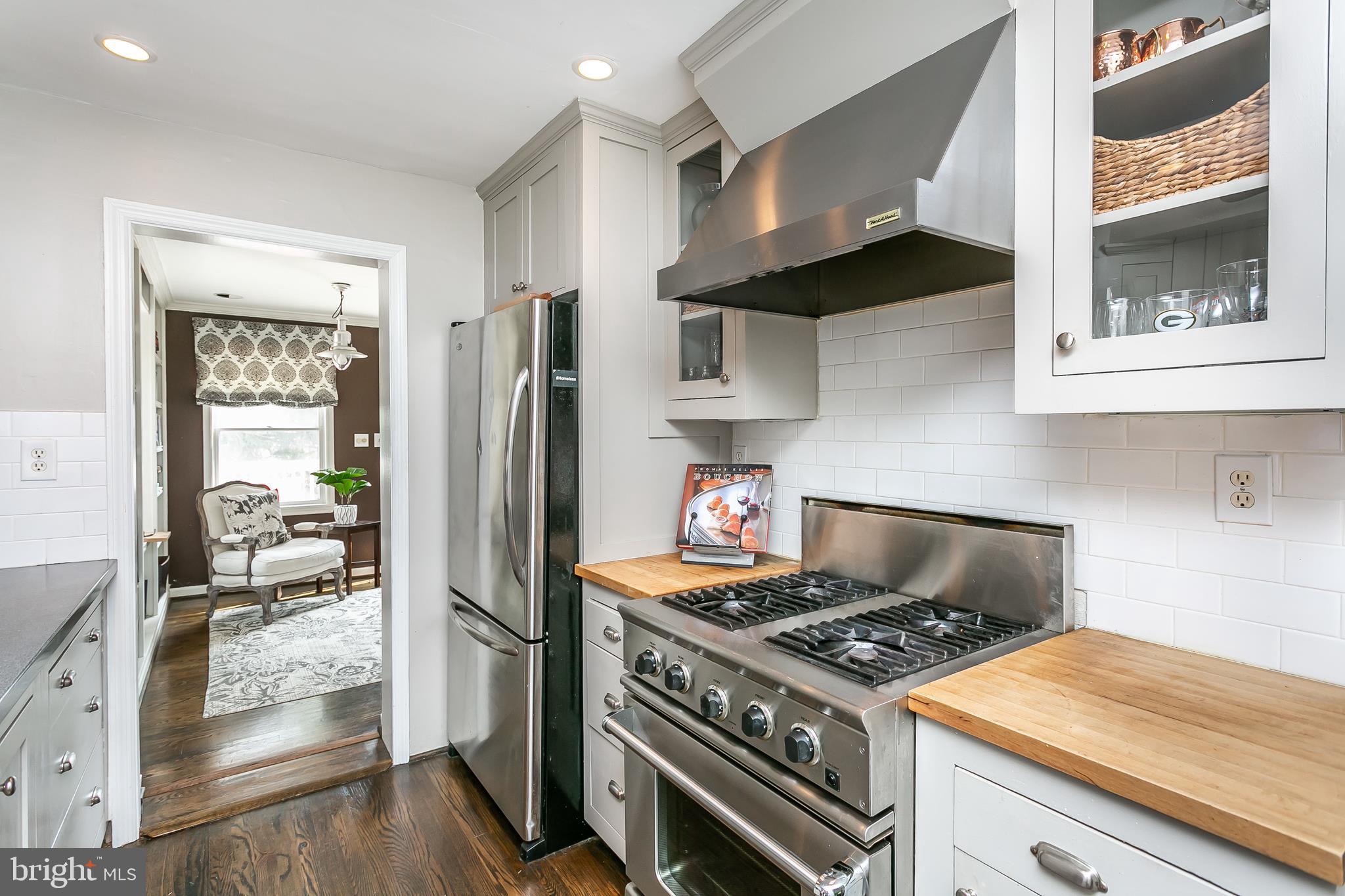 SOUTHLAND HILLS - Residential