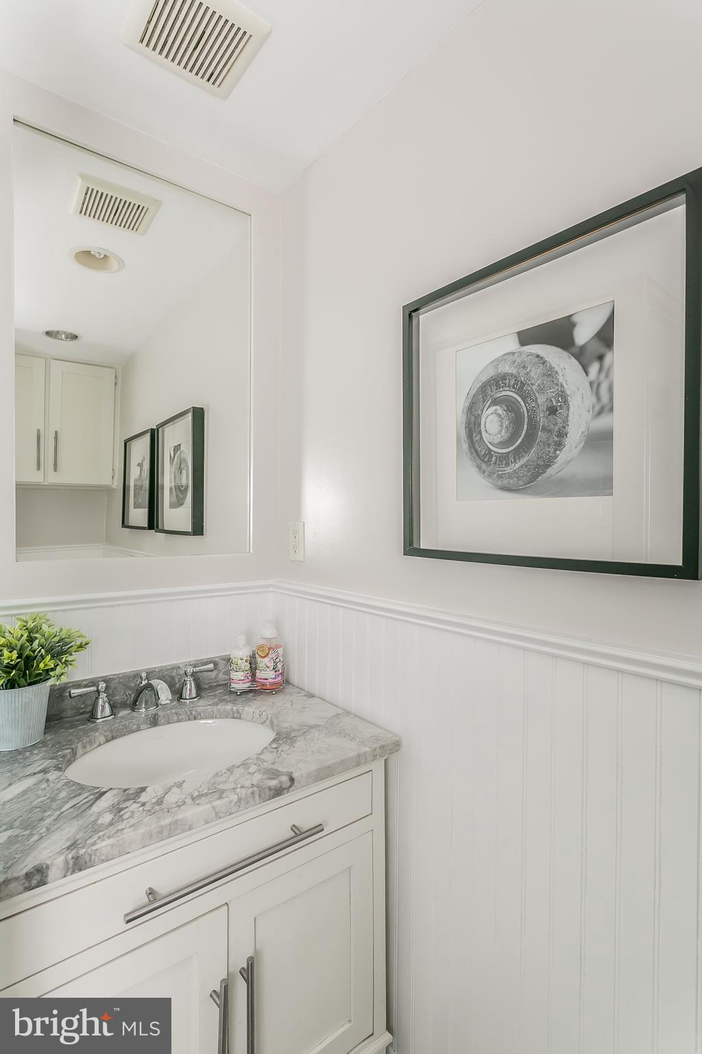 SOUTHLAND HILLS - Residential