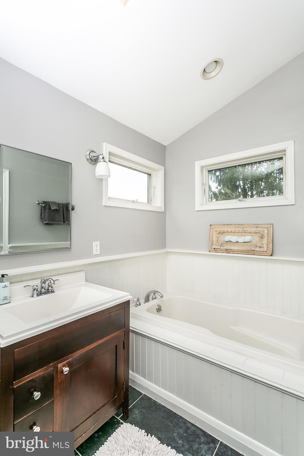 SOUTHLAND HILLS - Residential