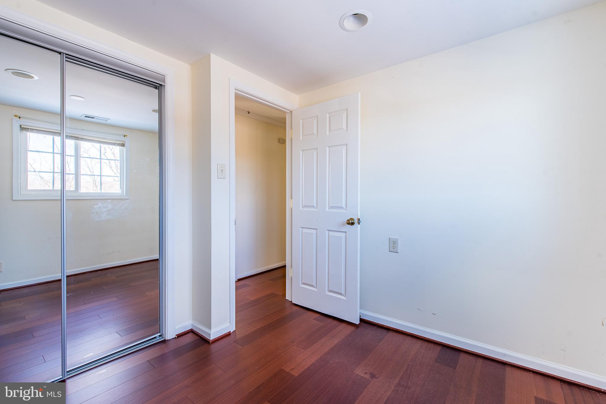 OAKVIEW - Residential