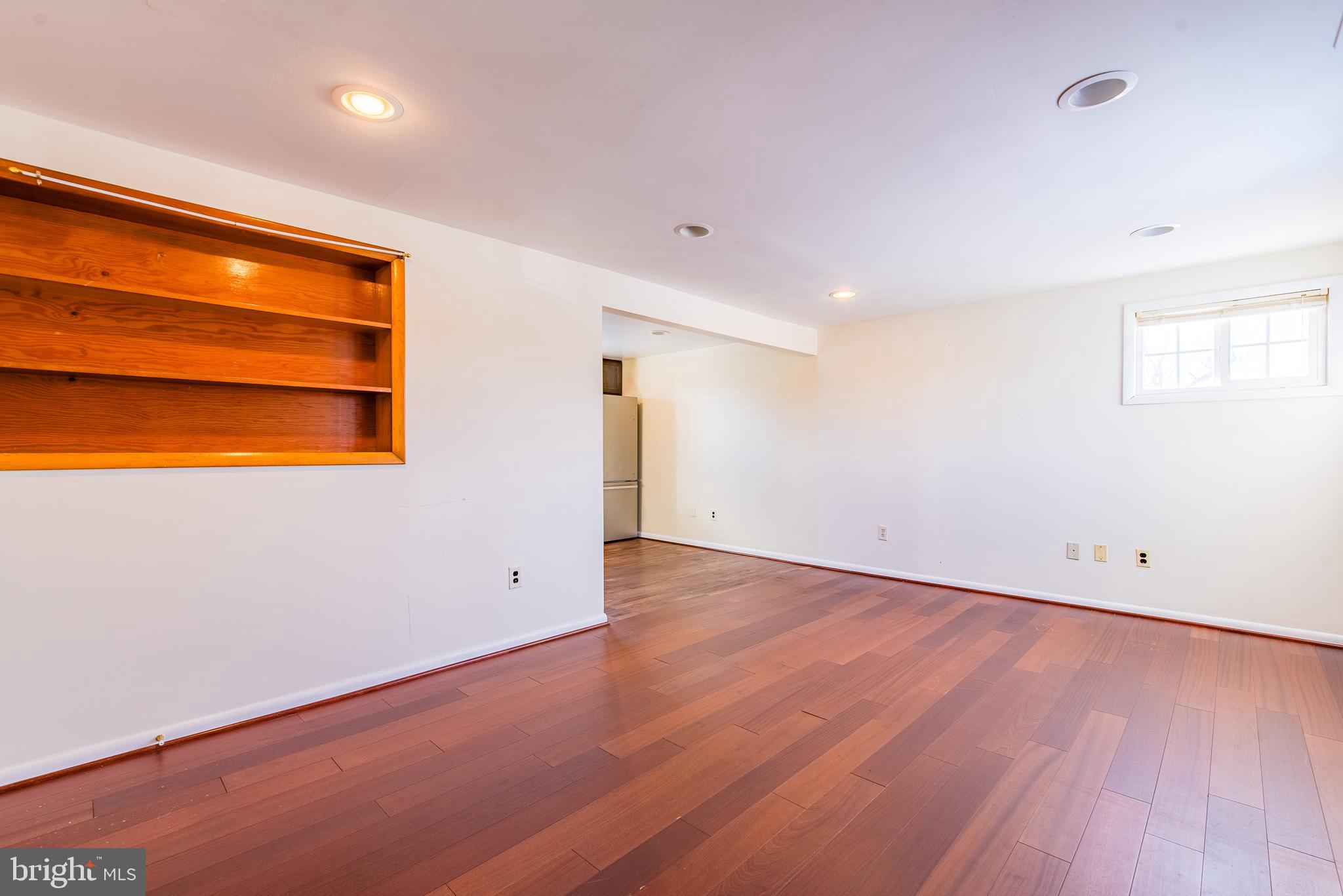 OAKVIEW - Residential