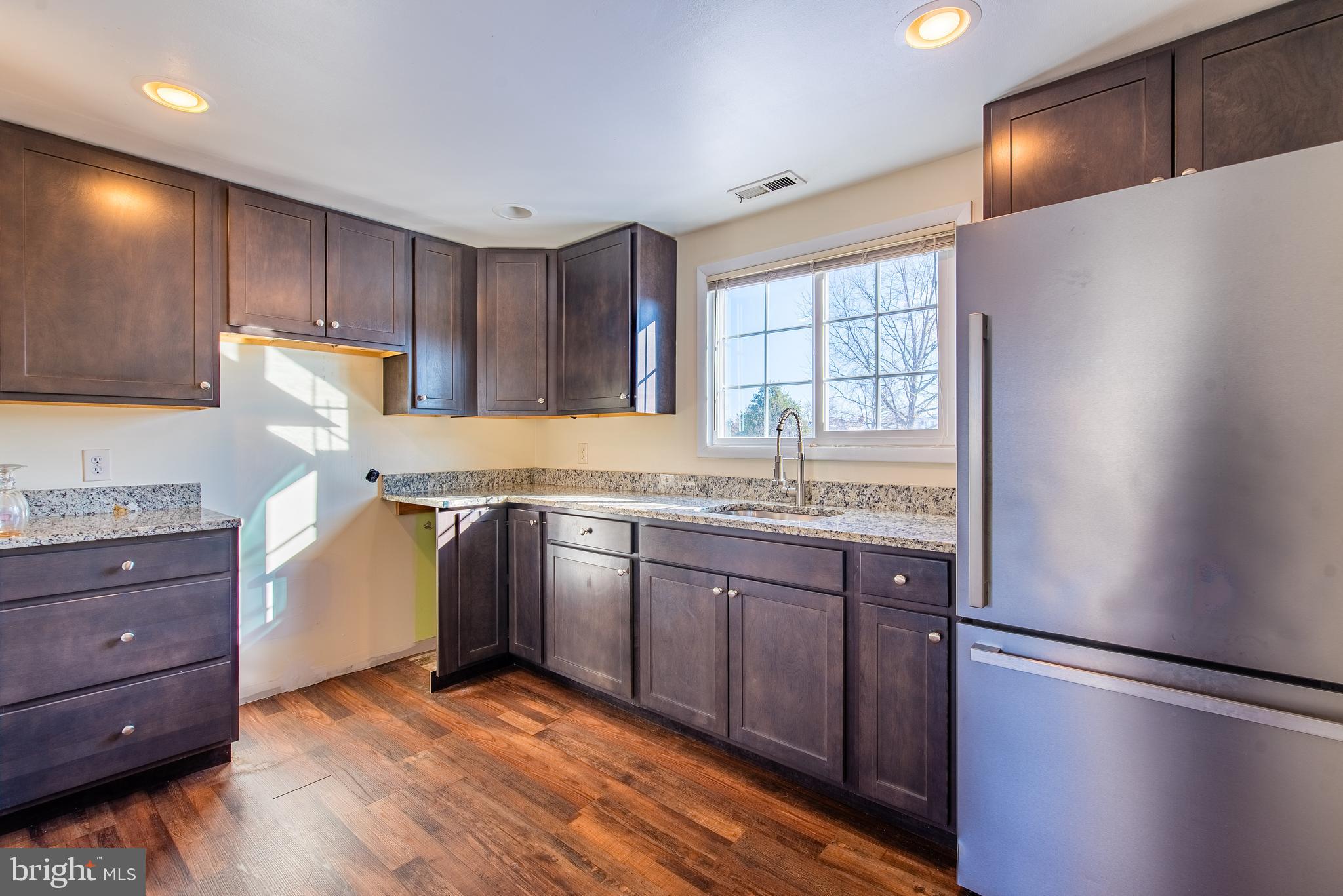 OAKVIEW - Residential