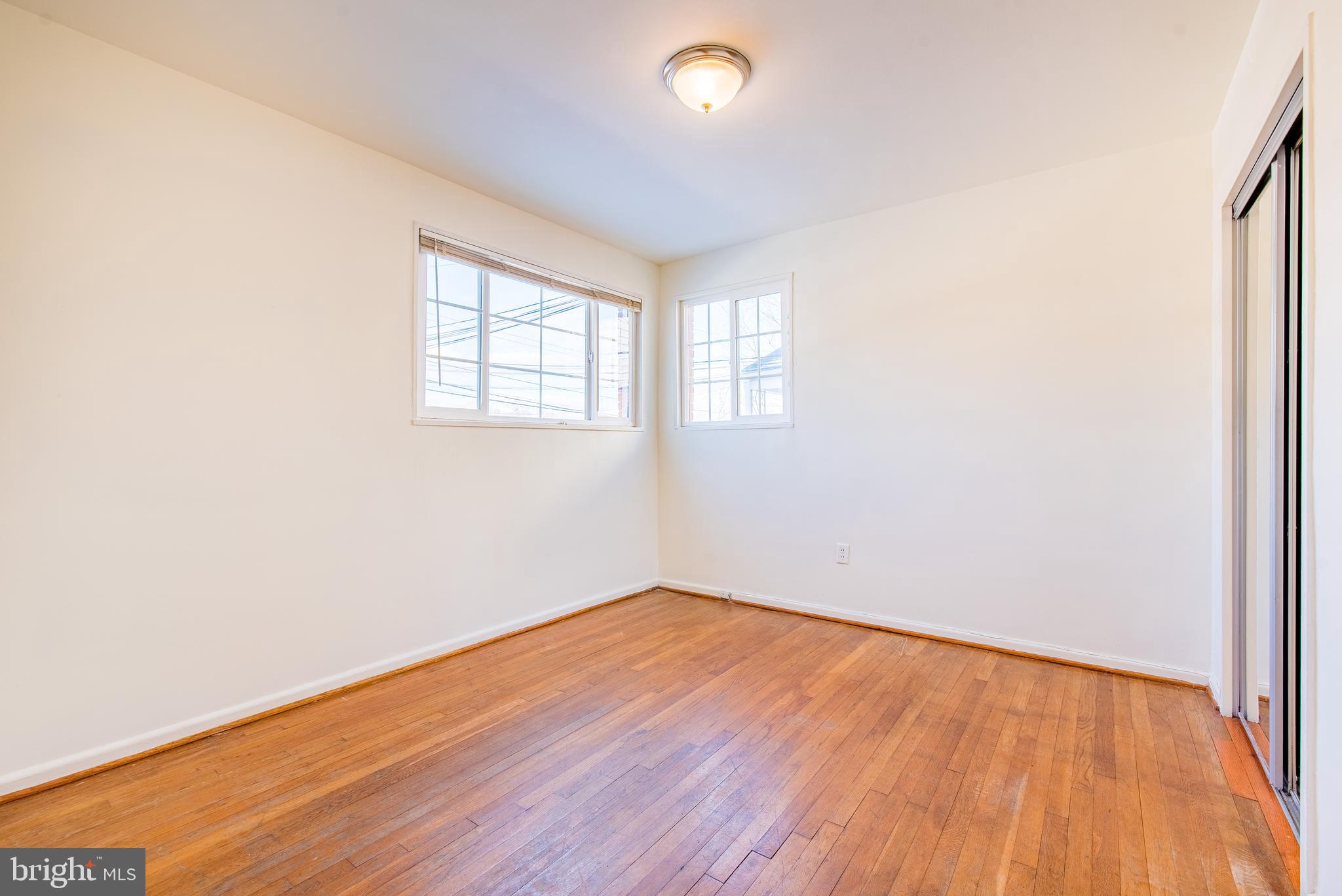 OAKVIEW - Residential