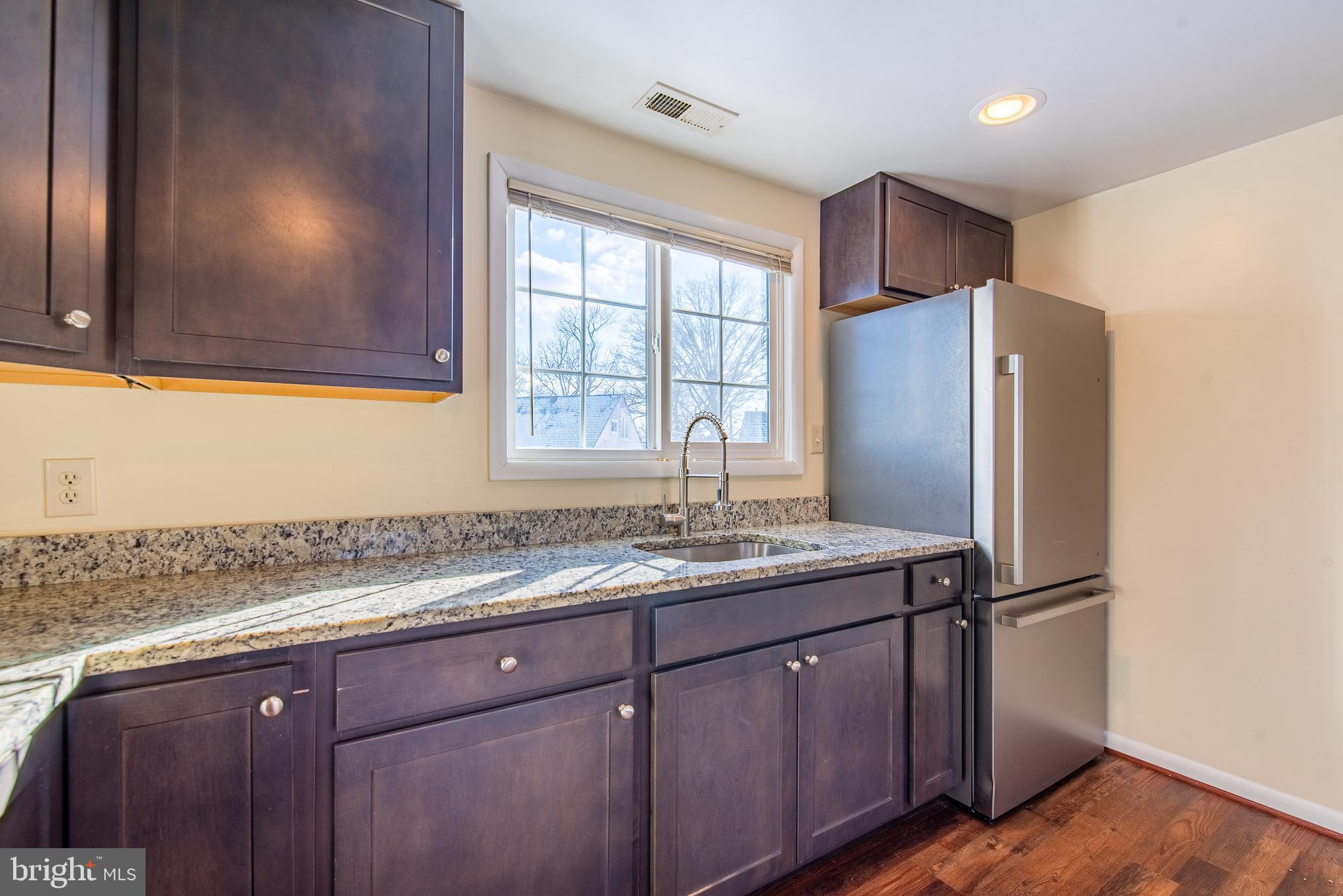 OAKVIEW - Residential