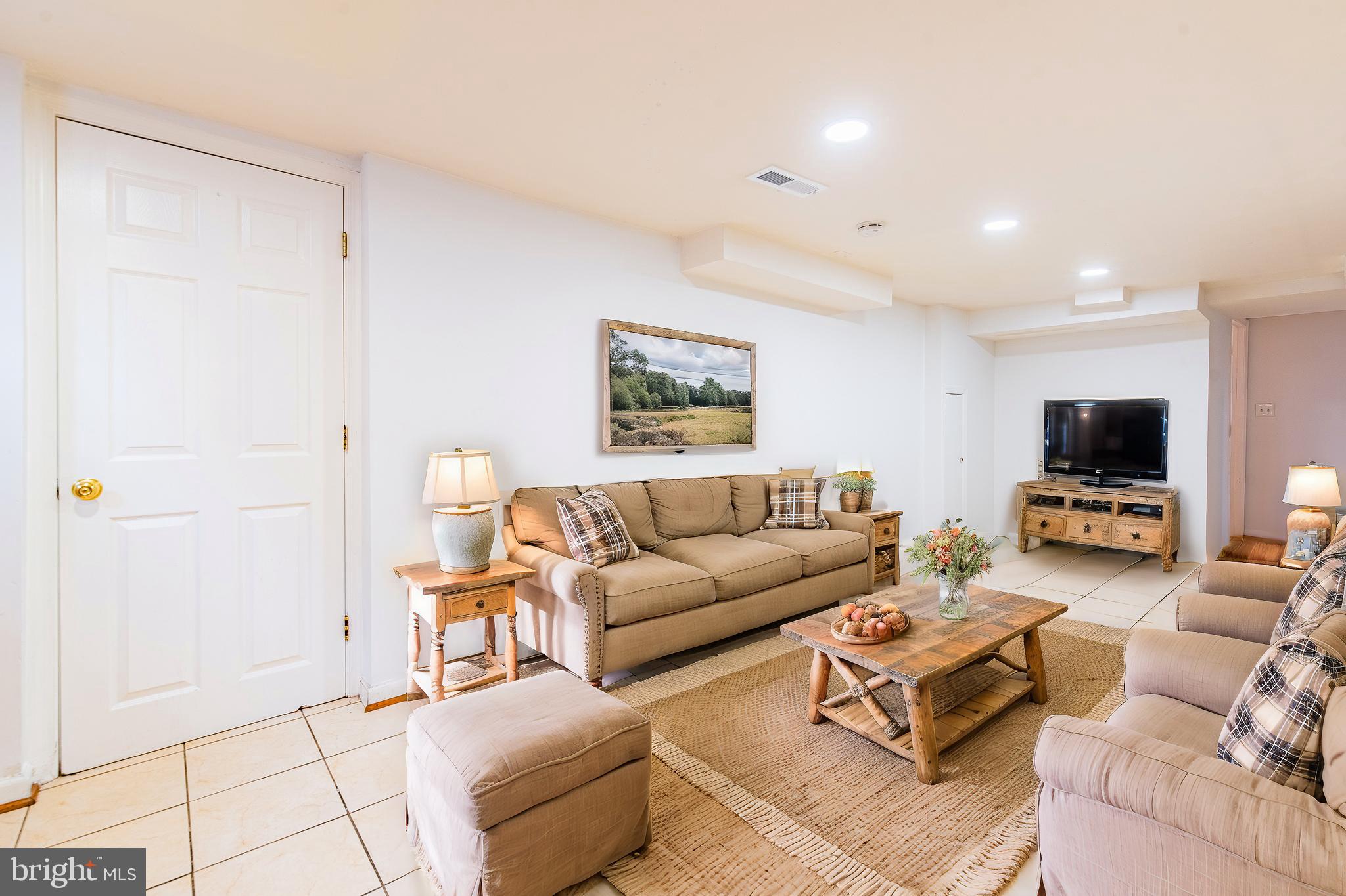 OAKVIEW - Residential