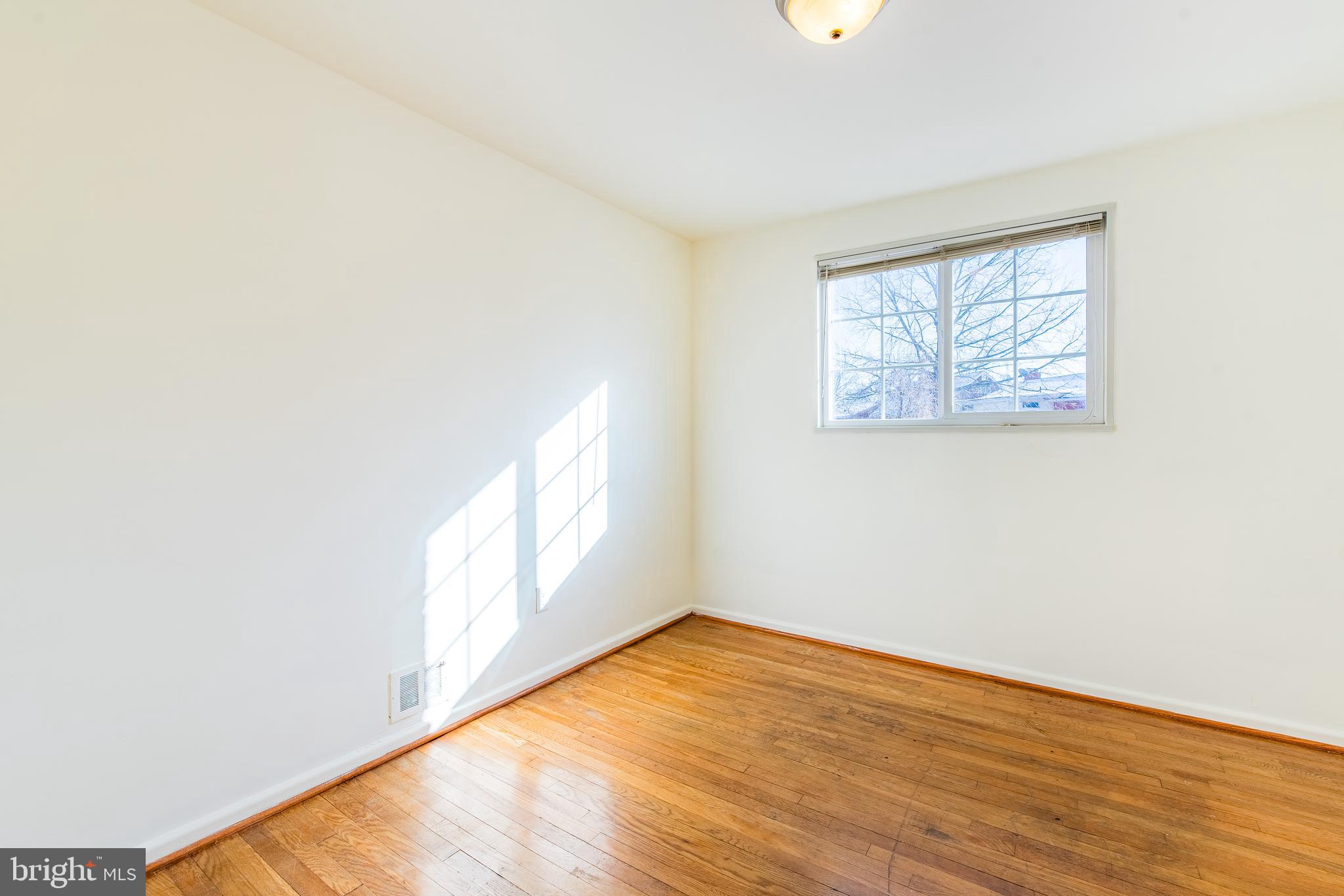 OAKVIEW - Residential