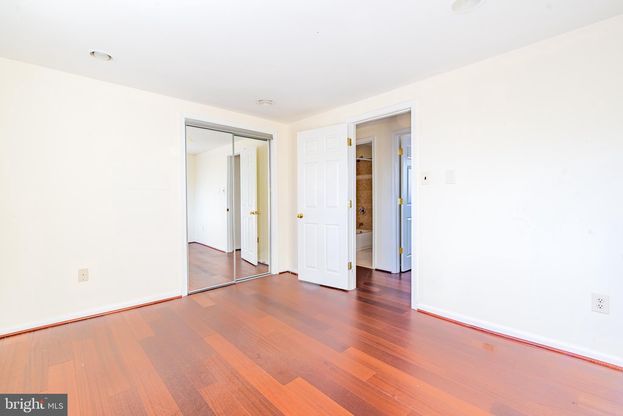 OAKVIEW - Residential