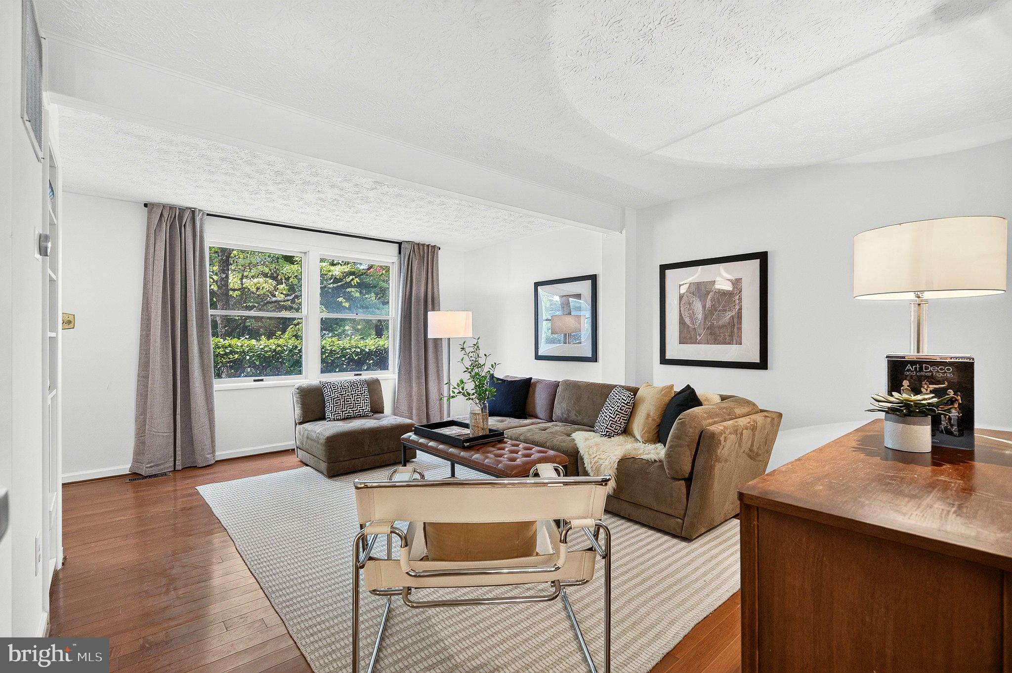 2123 PRESTON SQUARE COURT