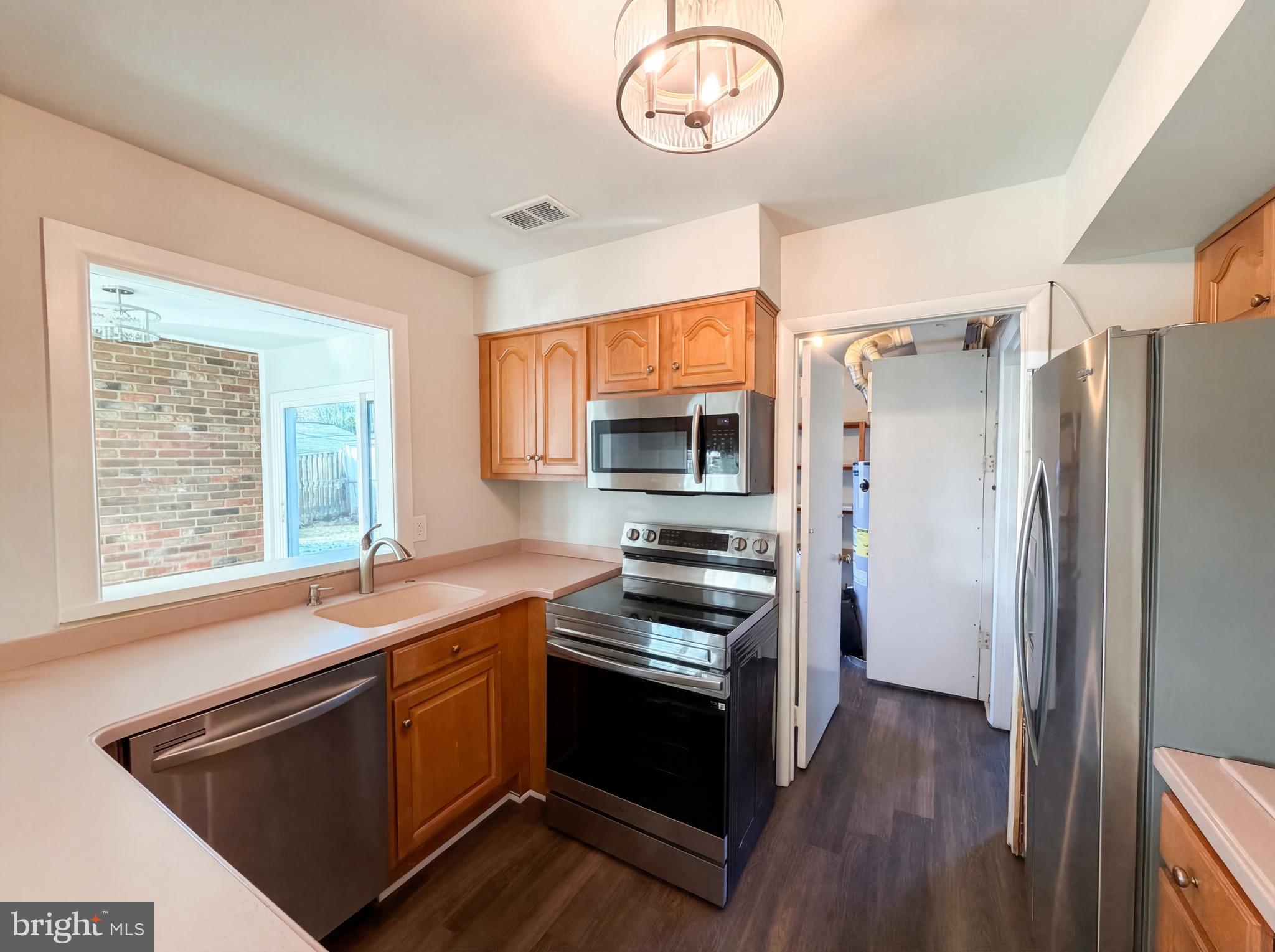 4116 MIDDLE RIDGE DRIVE