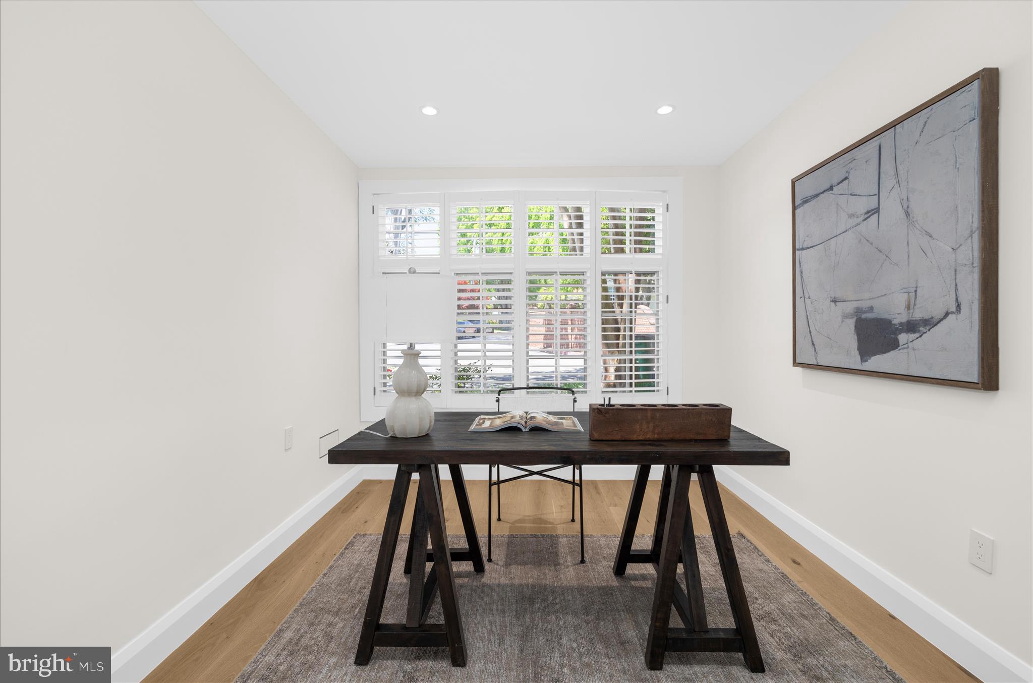 MURRAY HILL - Residential